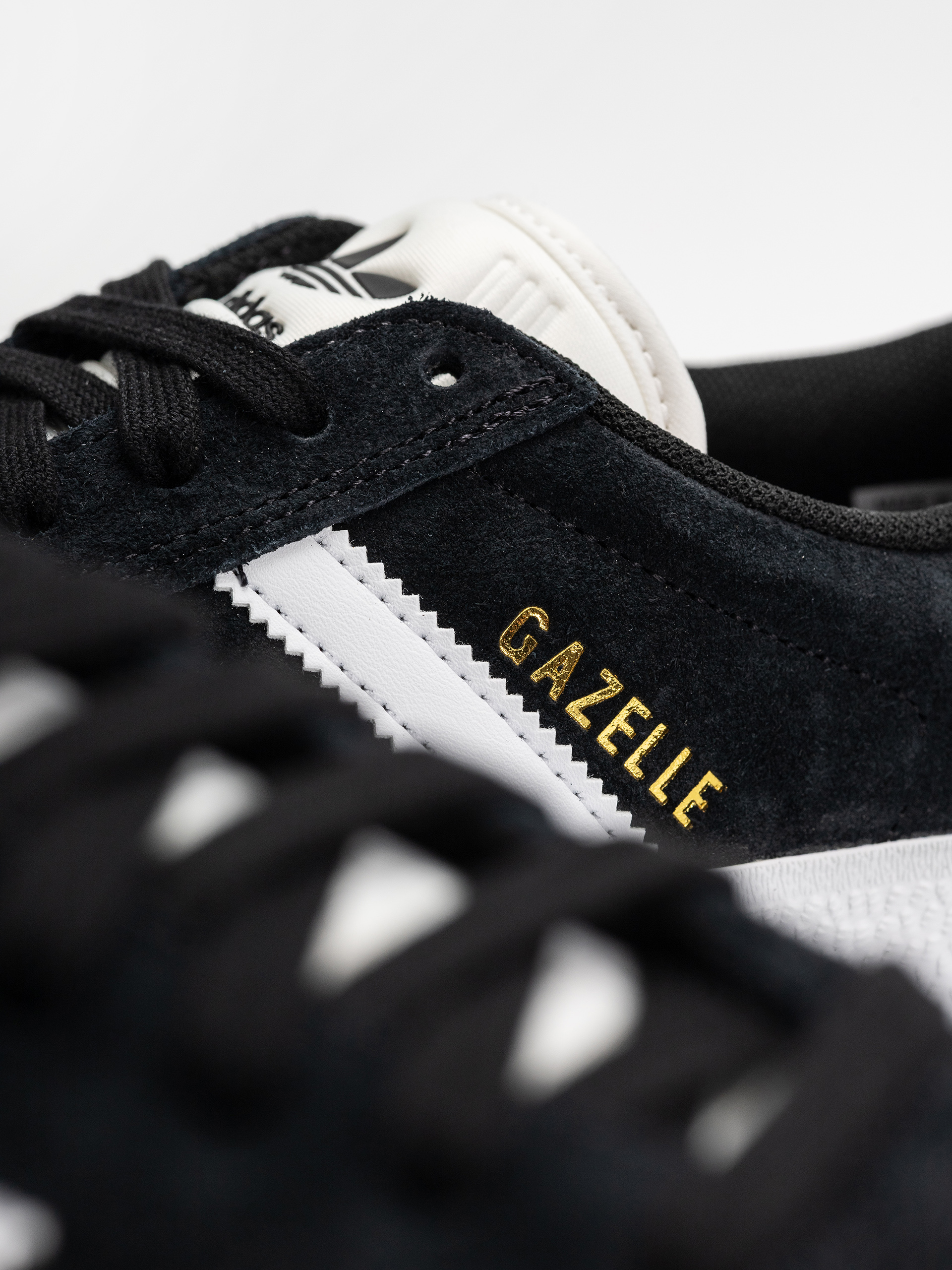 adidas Gazelle Adv Cipők (cblack/ftwwht/goldmt)