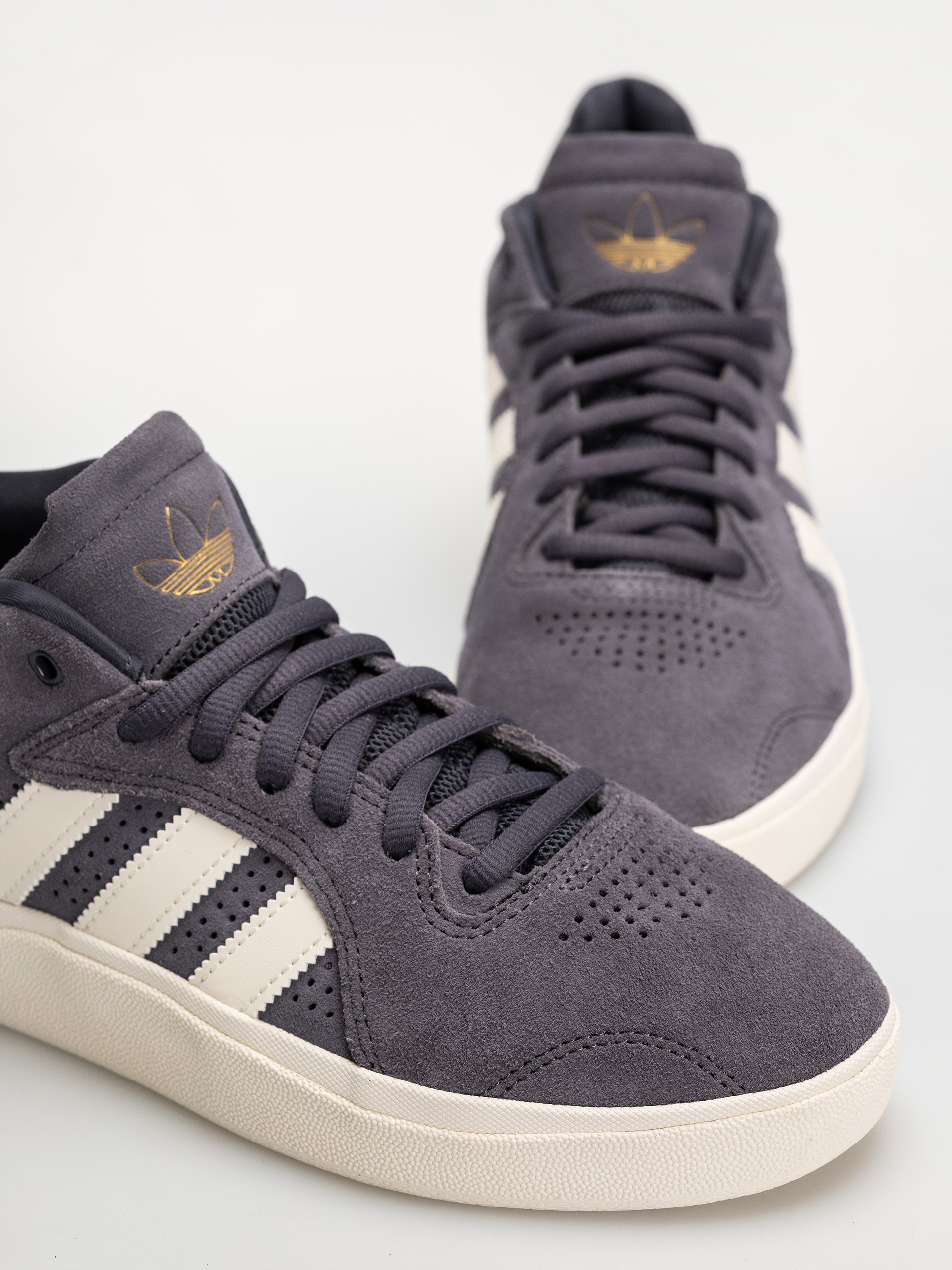 adidas Tyshawn Cipők (cwhite/clesky)