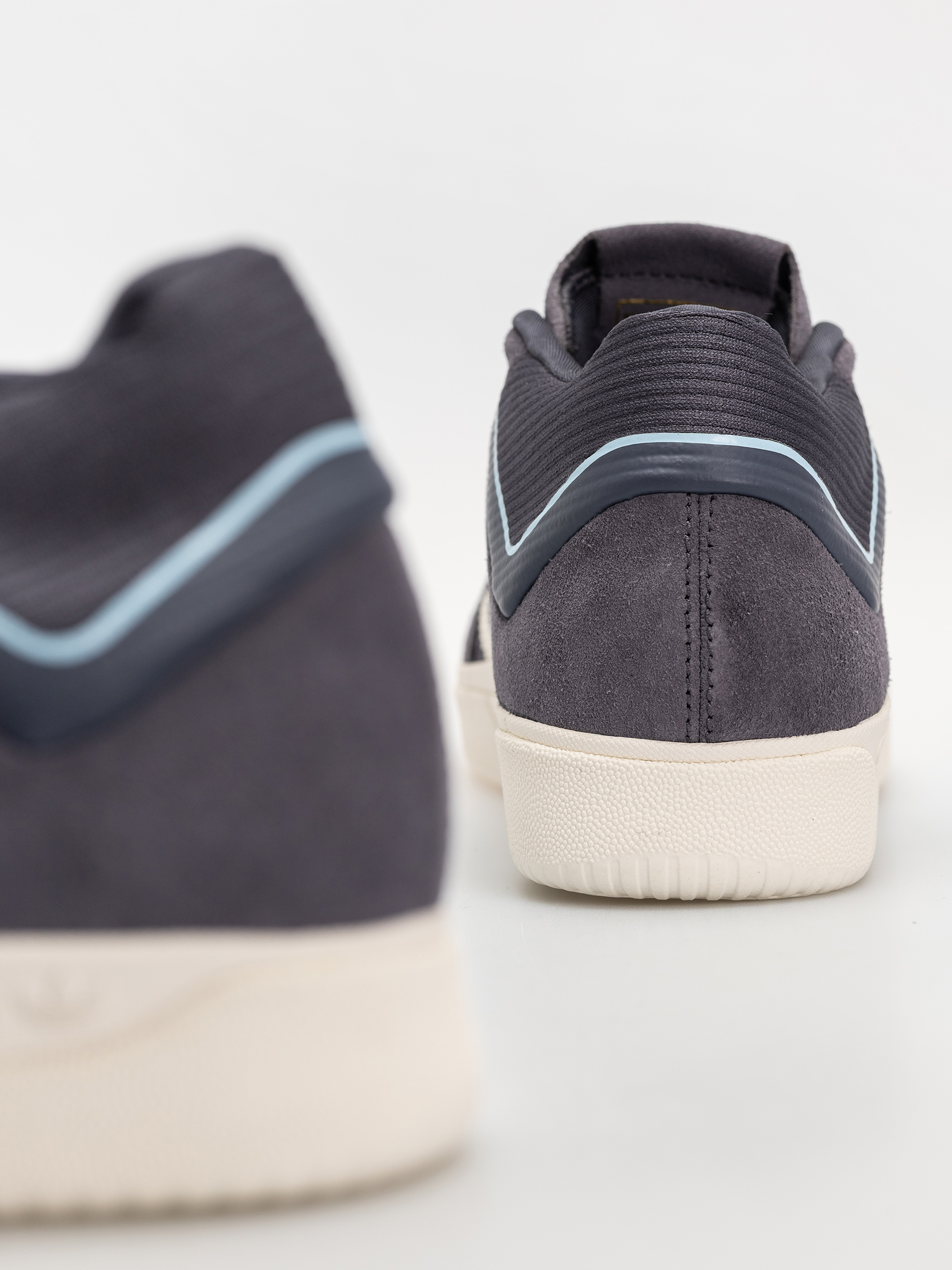 adidas Tyshawn Cipők (cwhite/clesky)