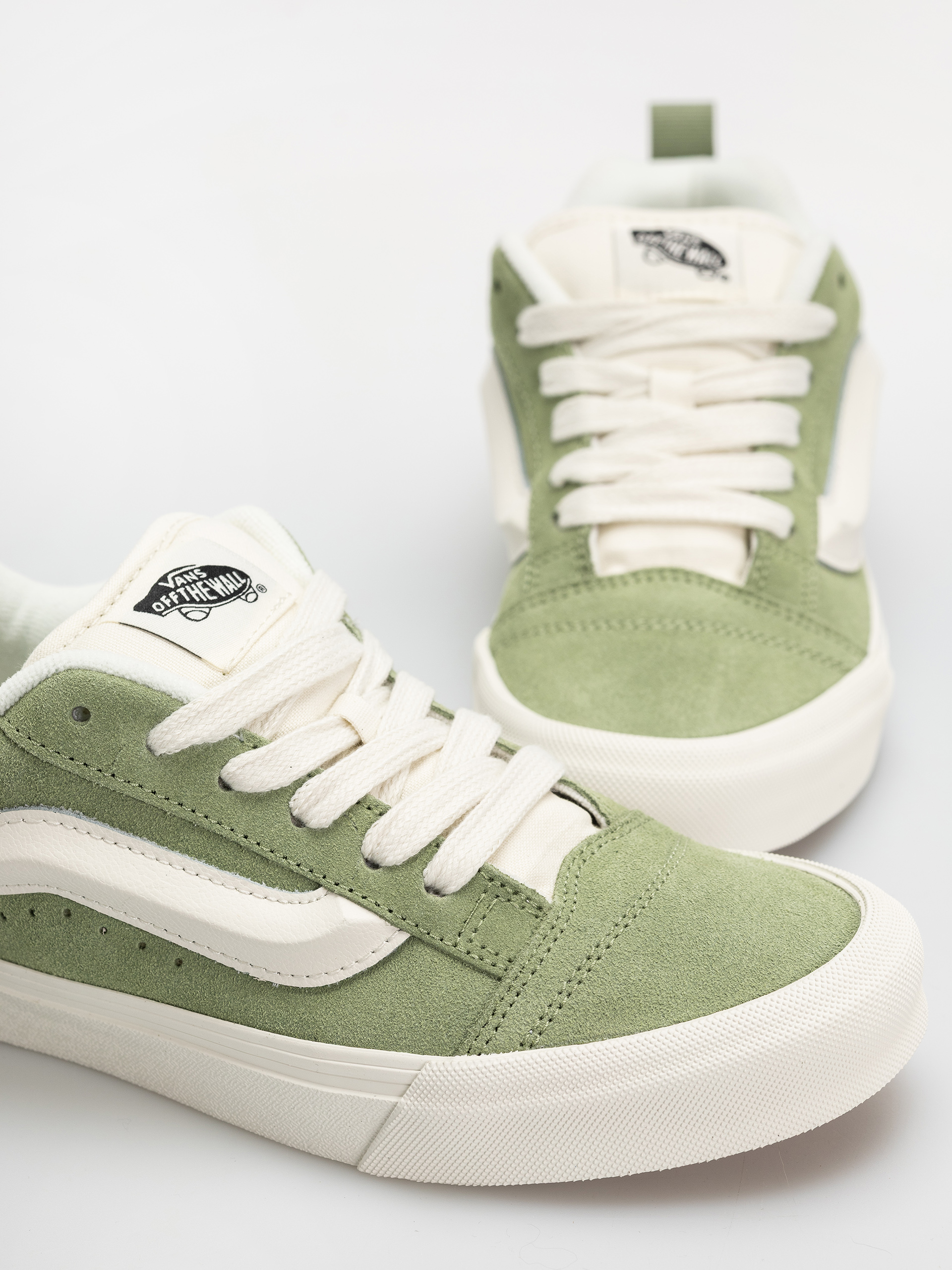 Vans Knu Skool Cipők (suede neutral olive)