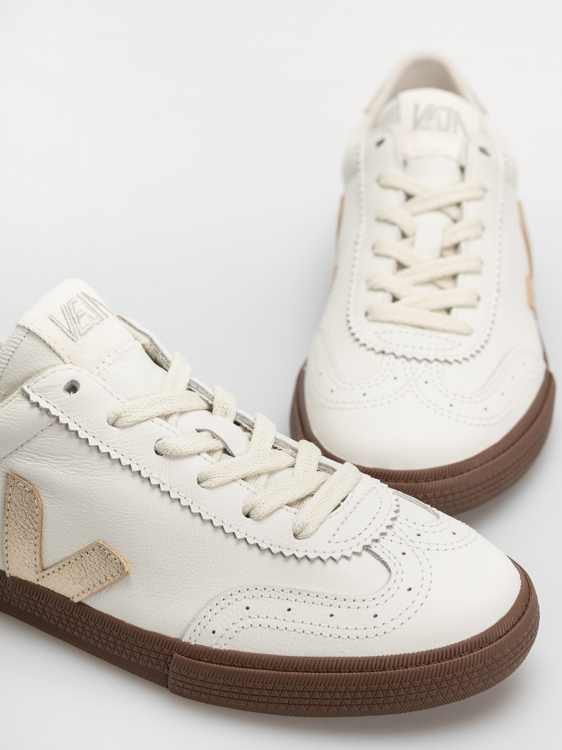 Veja Volley Wmn Cipők (white platine bark)