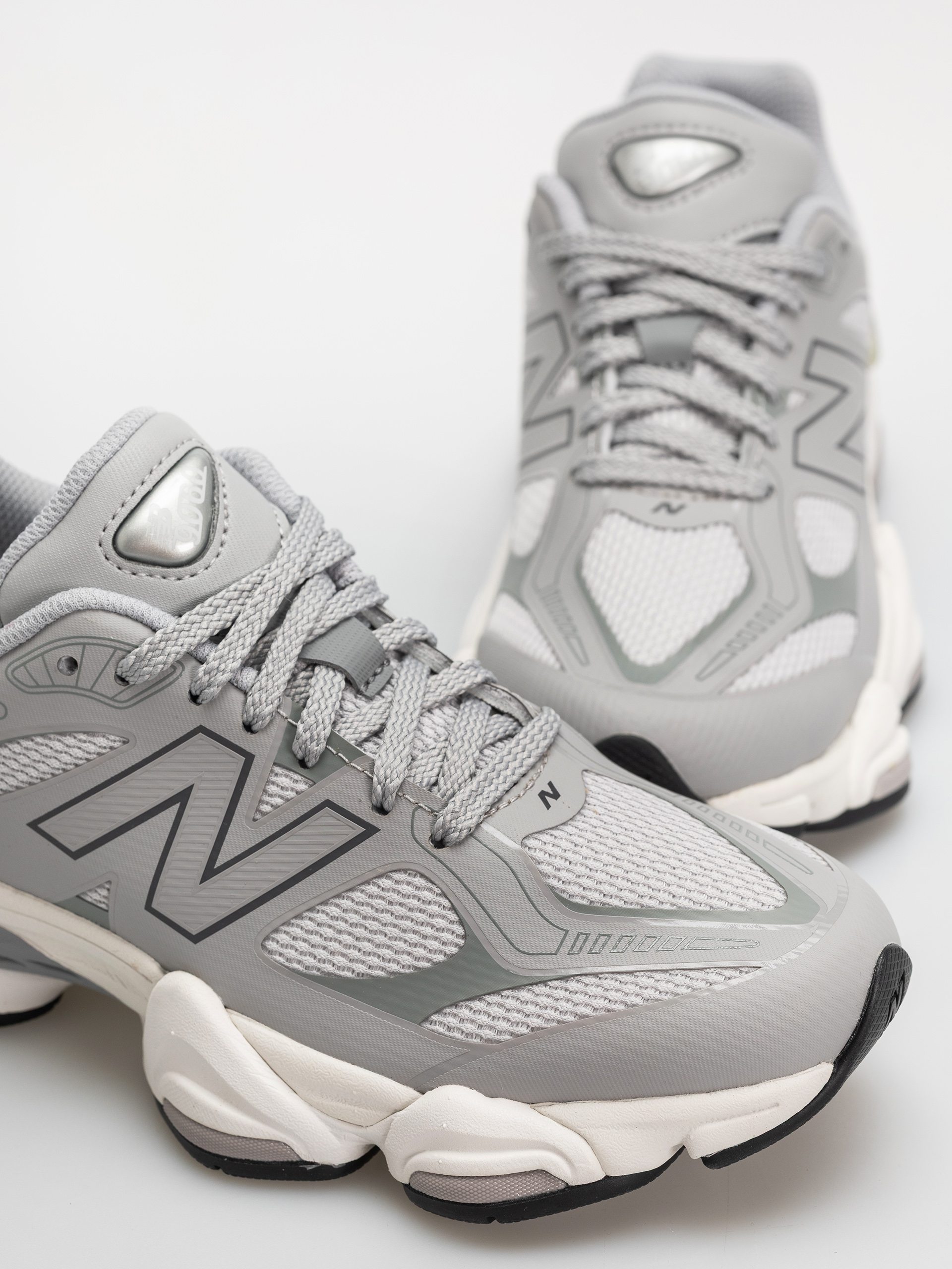 New Balance 9060 Cipők (raincloud/slate grey)