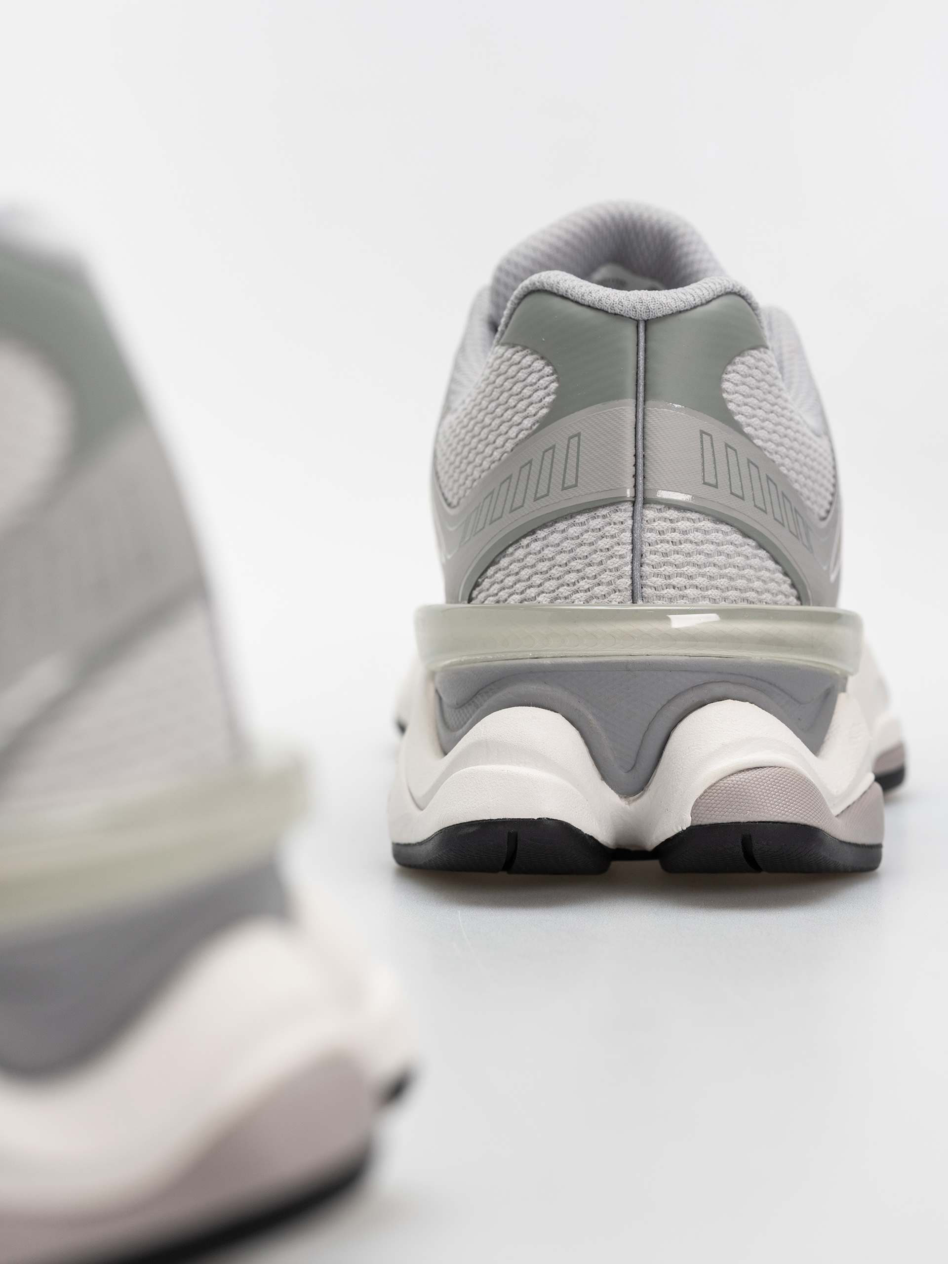 New Balance 9060 Cipők (raincloud/slate grey)