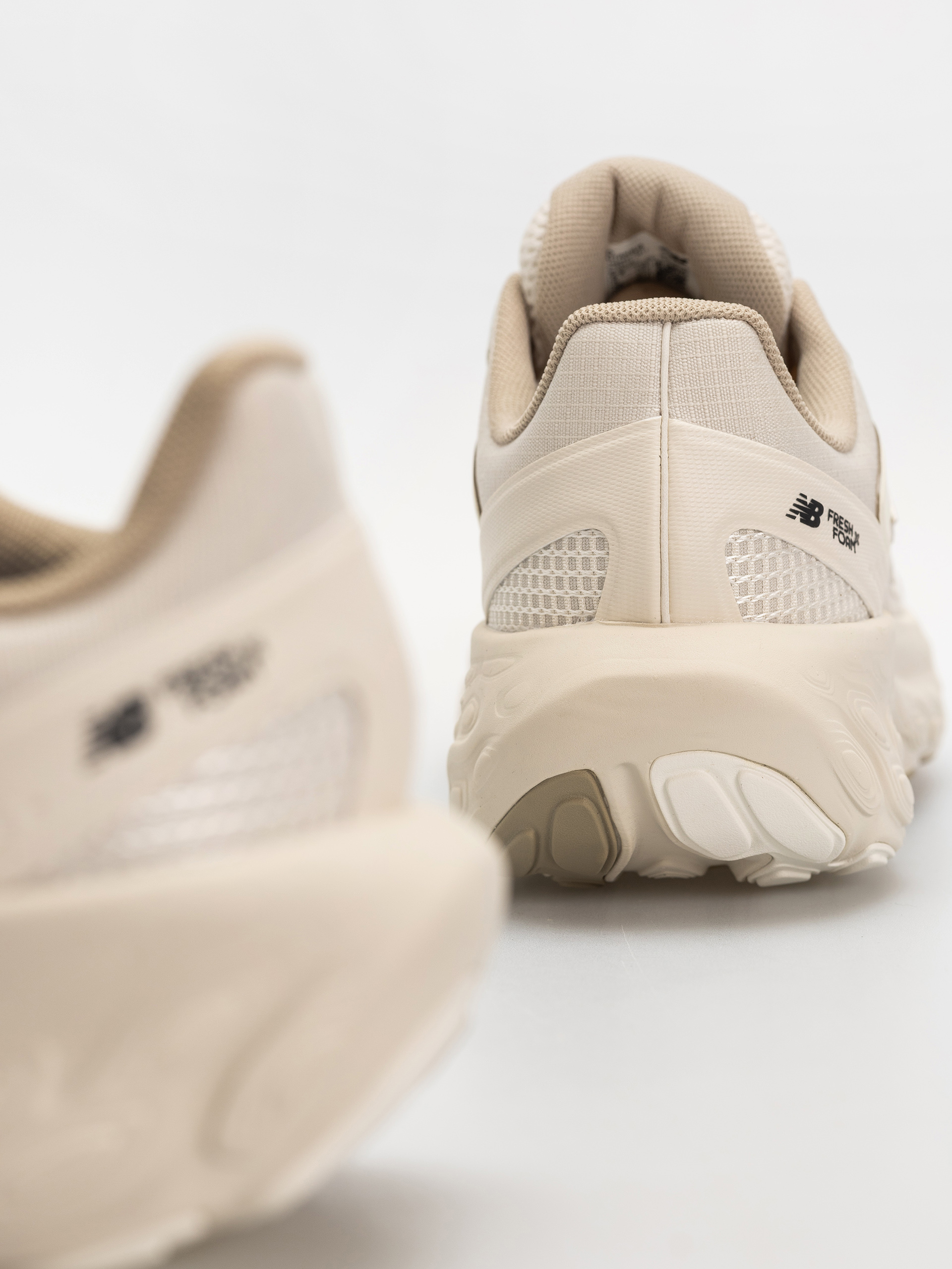 New Balance UTRN Cipők (linen/sea salt)