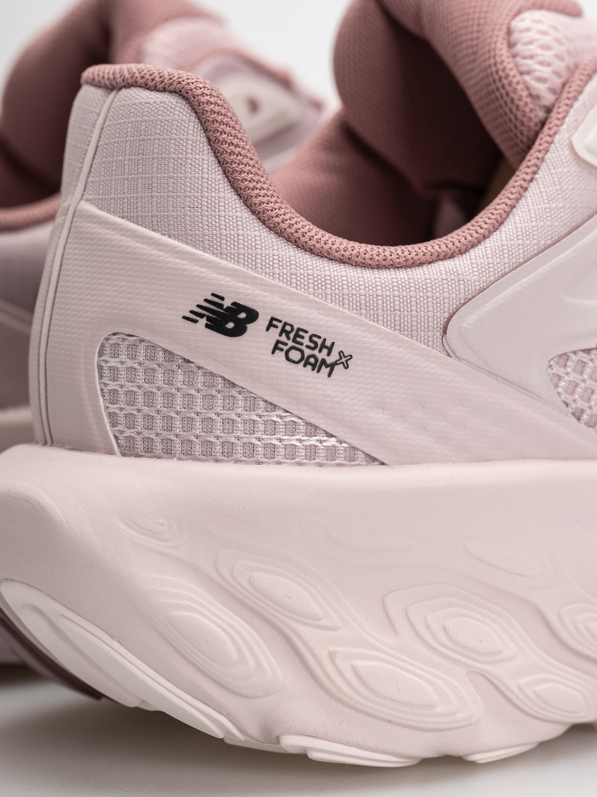 New Balance UTRN Cipők (stone pink/rosewood)