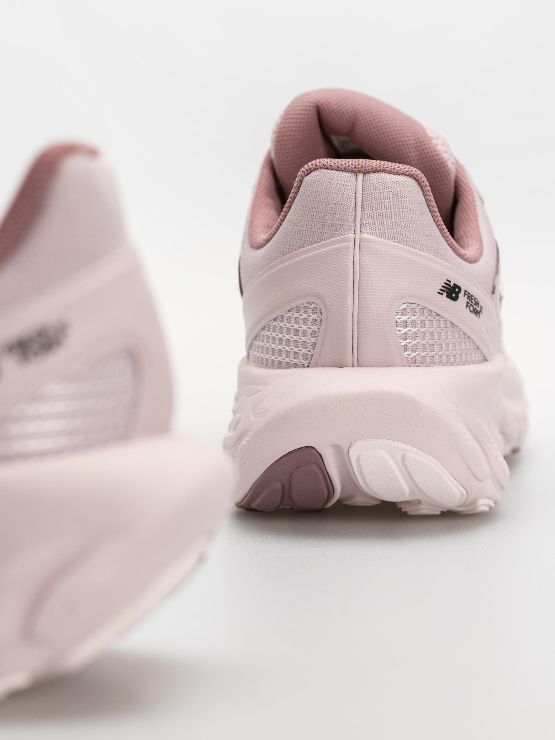 New Balance UTRN Cipők (stone pink/rosewood)