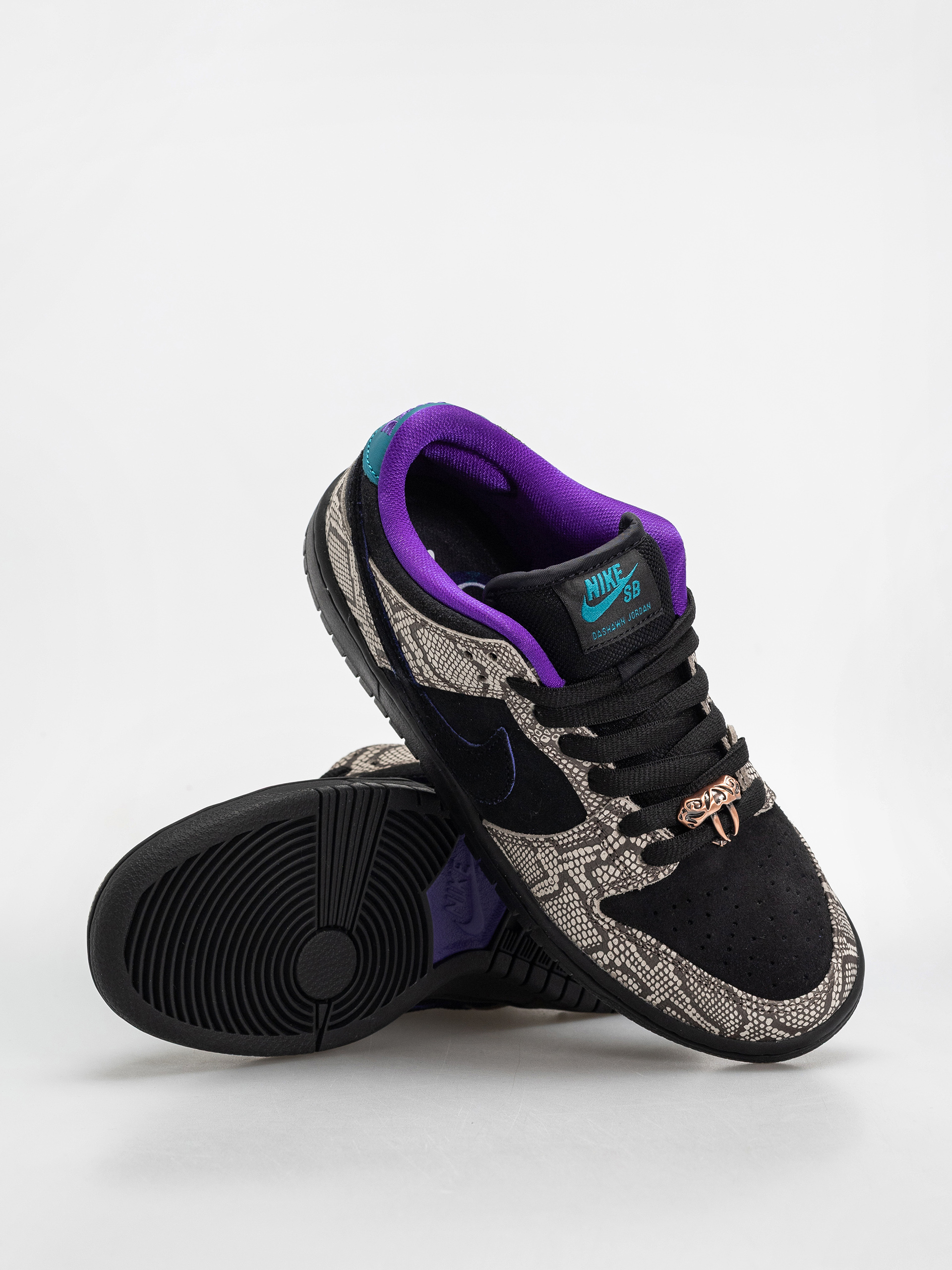 Nike SB Dunk Low Pro Cipők (string/black bright spruce fierce purple)