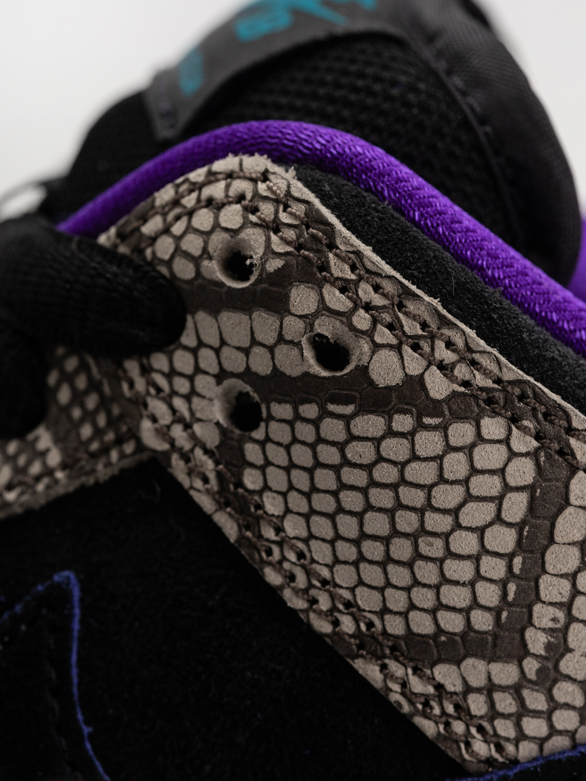 Nike SB Dunk Low Pro Cipők (string/black bright spruce fierce purple)