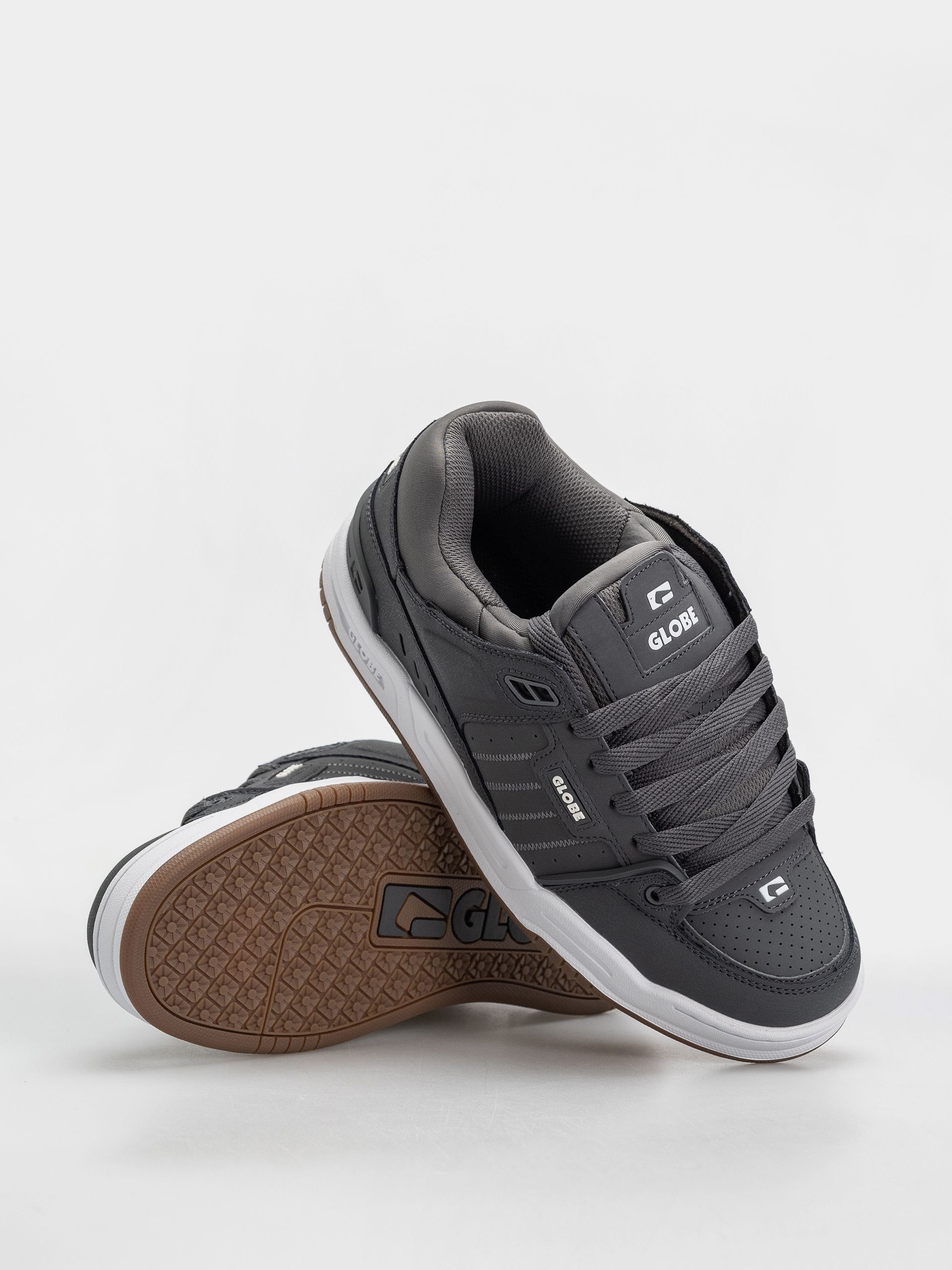 Globe Fusion Cipők (charcoal/white)