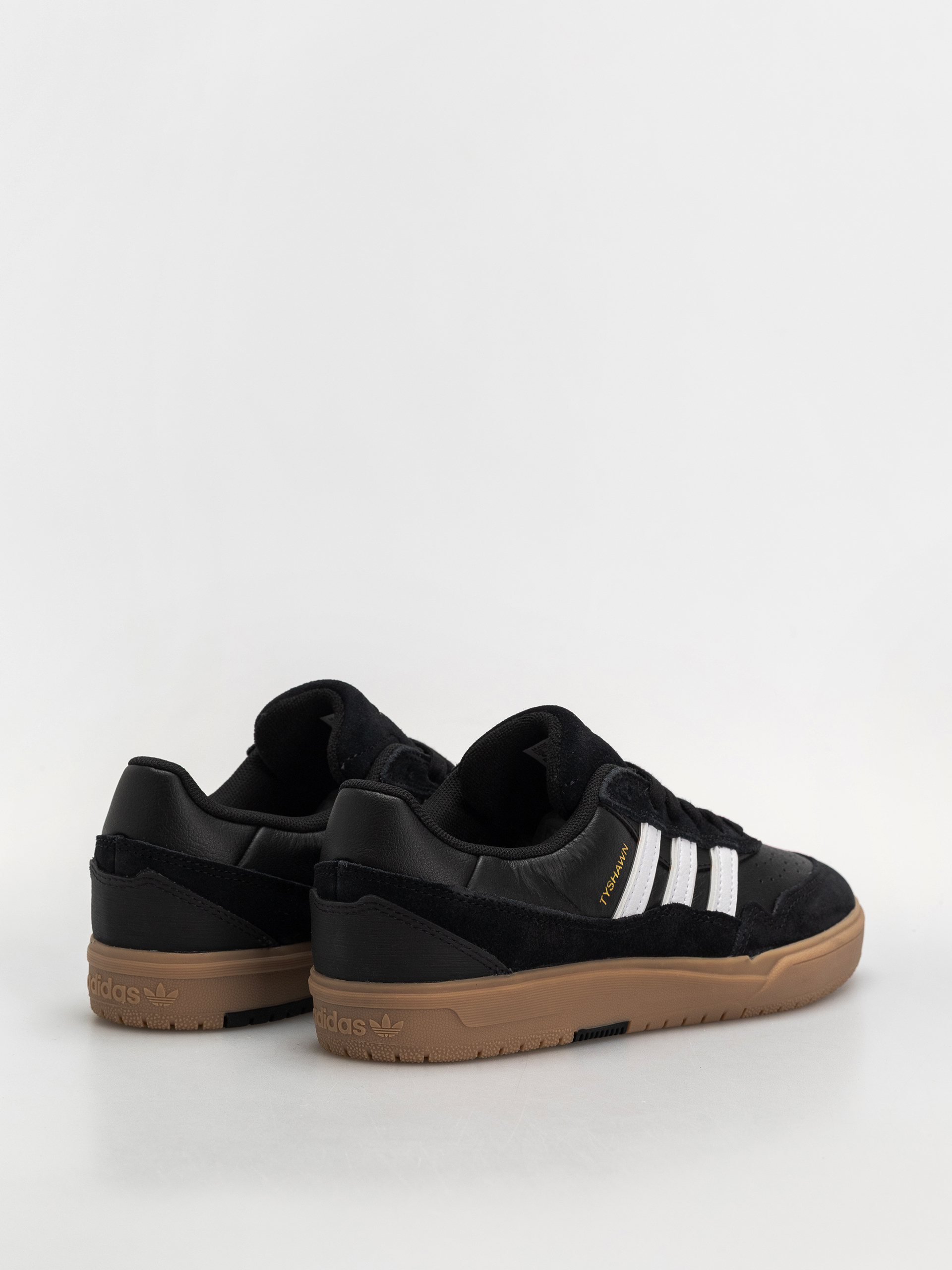 adidas Tyshawn II Cipők (cblack/ftwwht/gum4)