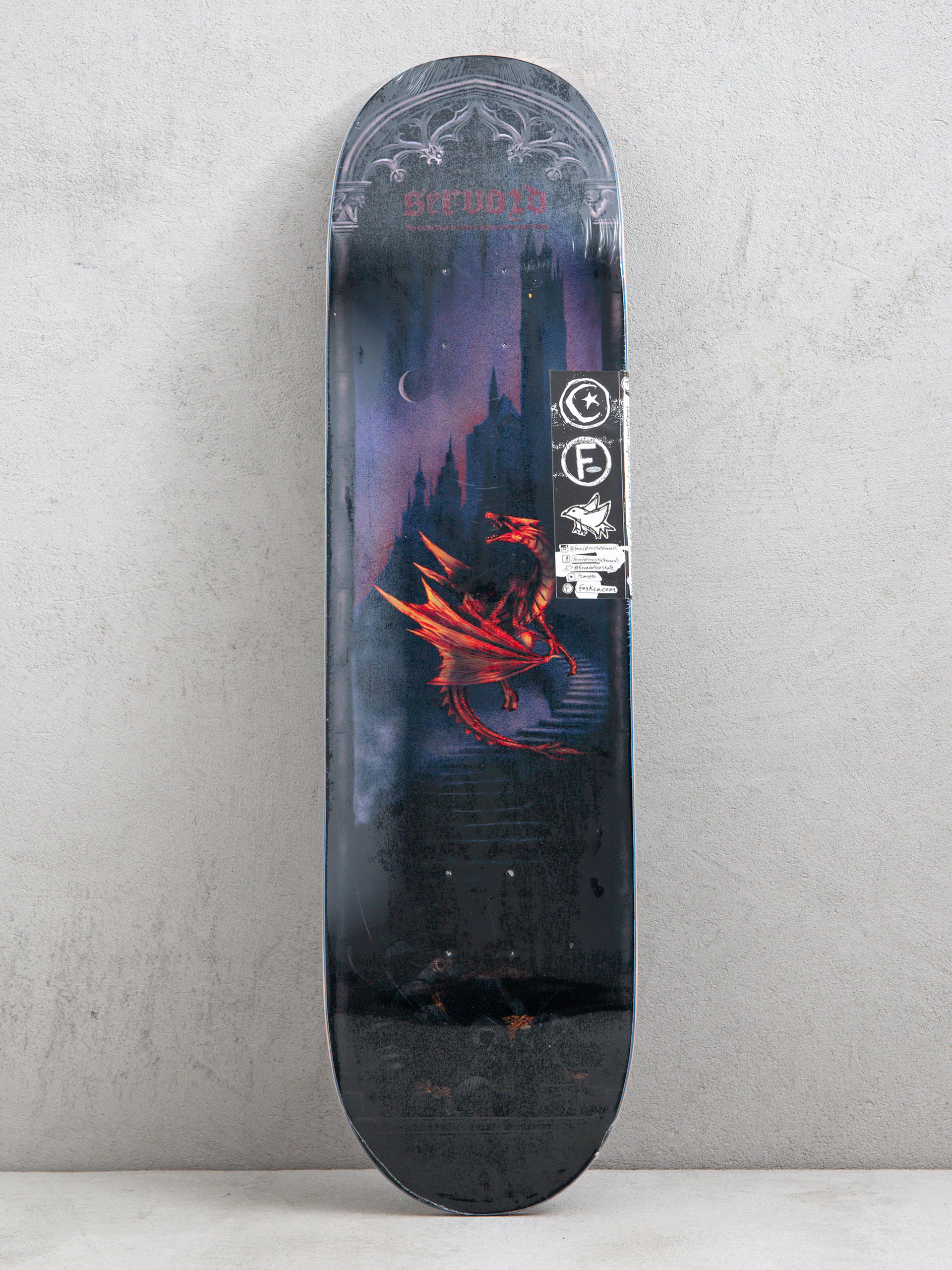 Foundation Servold Medieval Gördeszka lap 