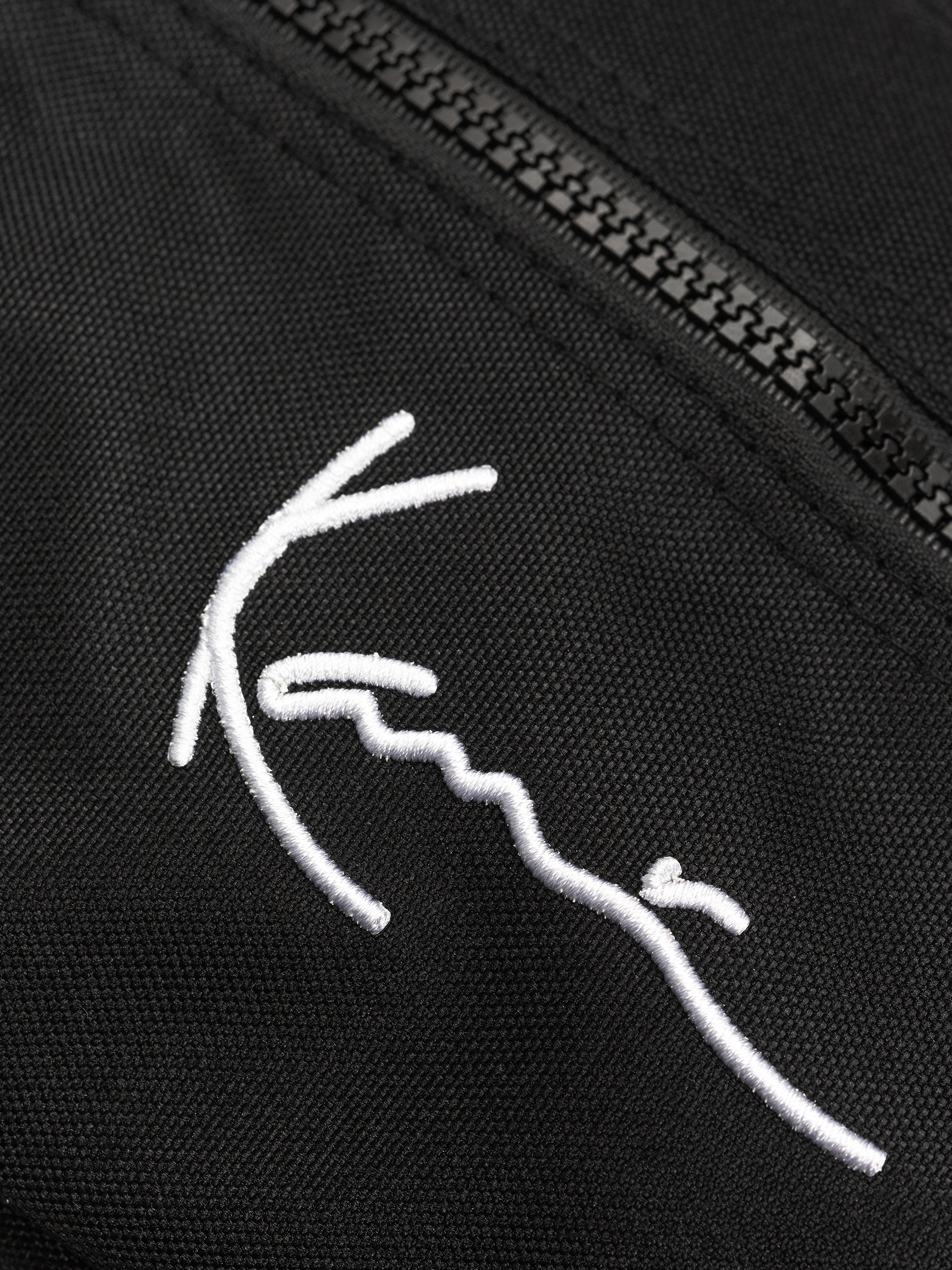 Karl Kani Signature Essential Hip Övtáska (black)