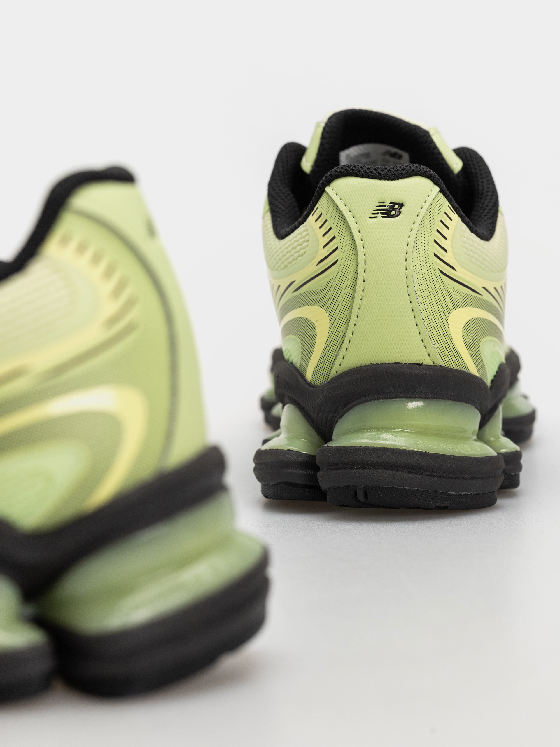 New Balance 2000 Cipők (limelight/dry lime/faded black)