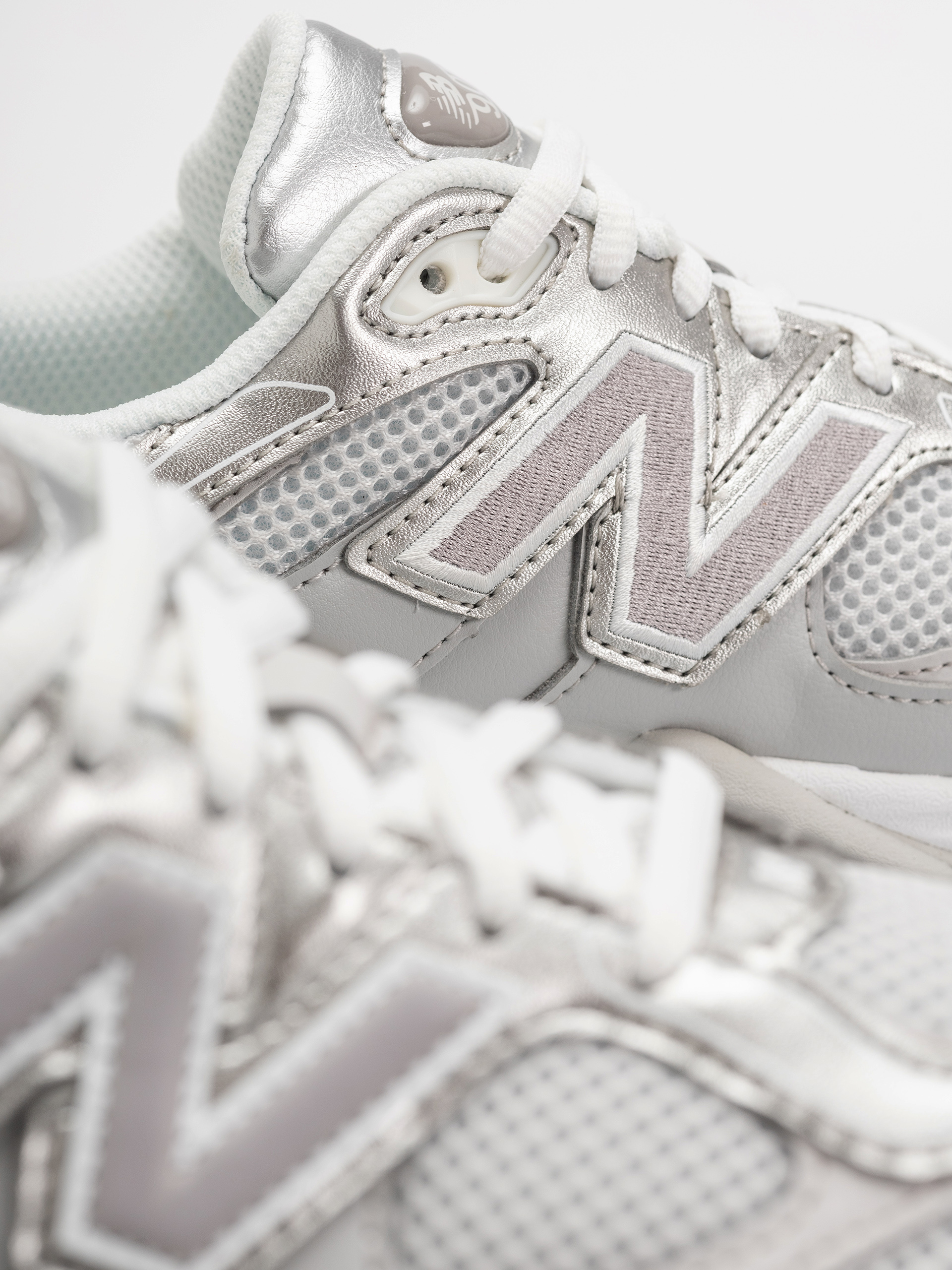 New Balance 9060 Cipők (raincloud/truffle salt)