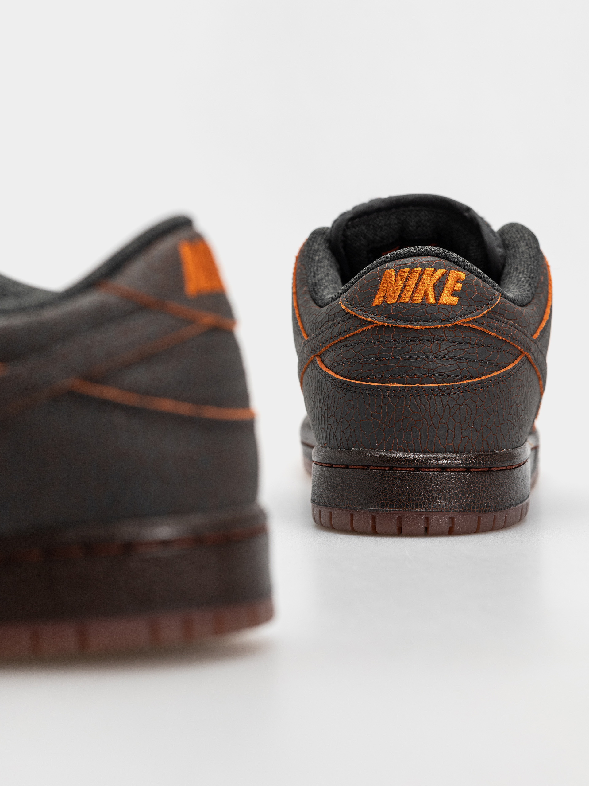 Nike SB Dunk Low Pro Prm Cipők (dk smoke grey/campfire orange black)