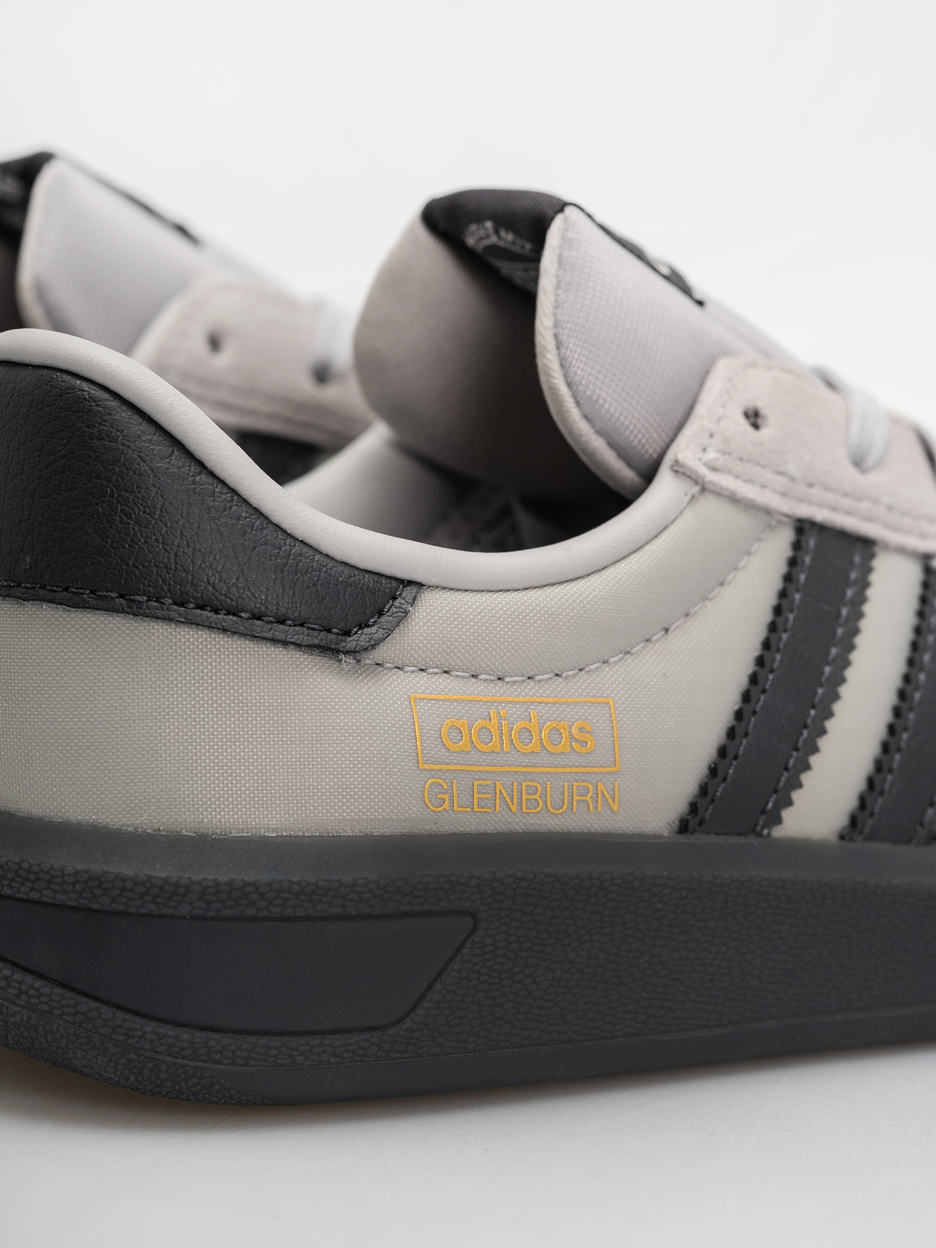 adidas Glenburn Cipők (gretwo/carbon/blubir)