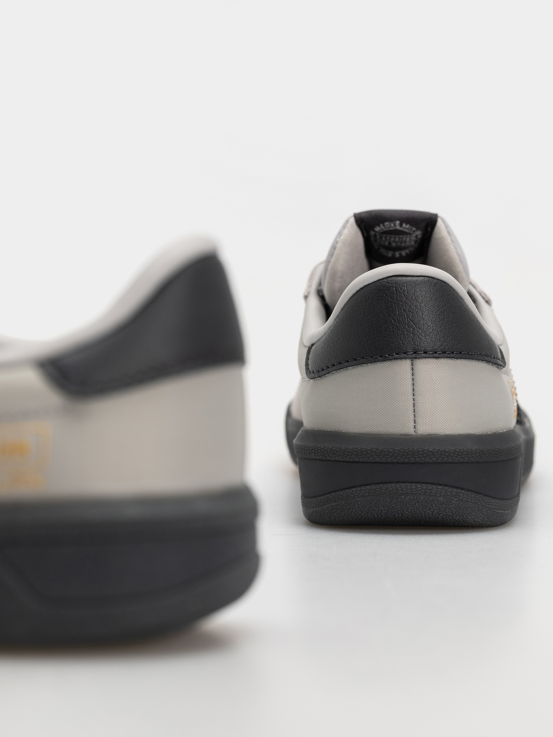 adidas Glenburn Cipők (gretwo/carbon/blubir)