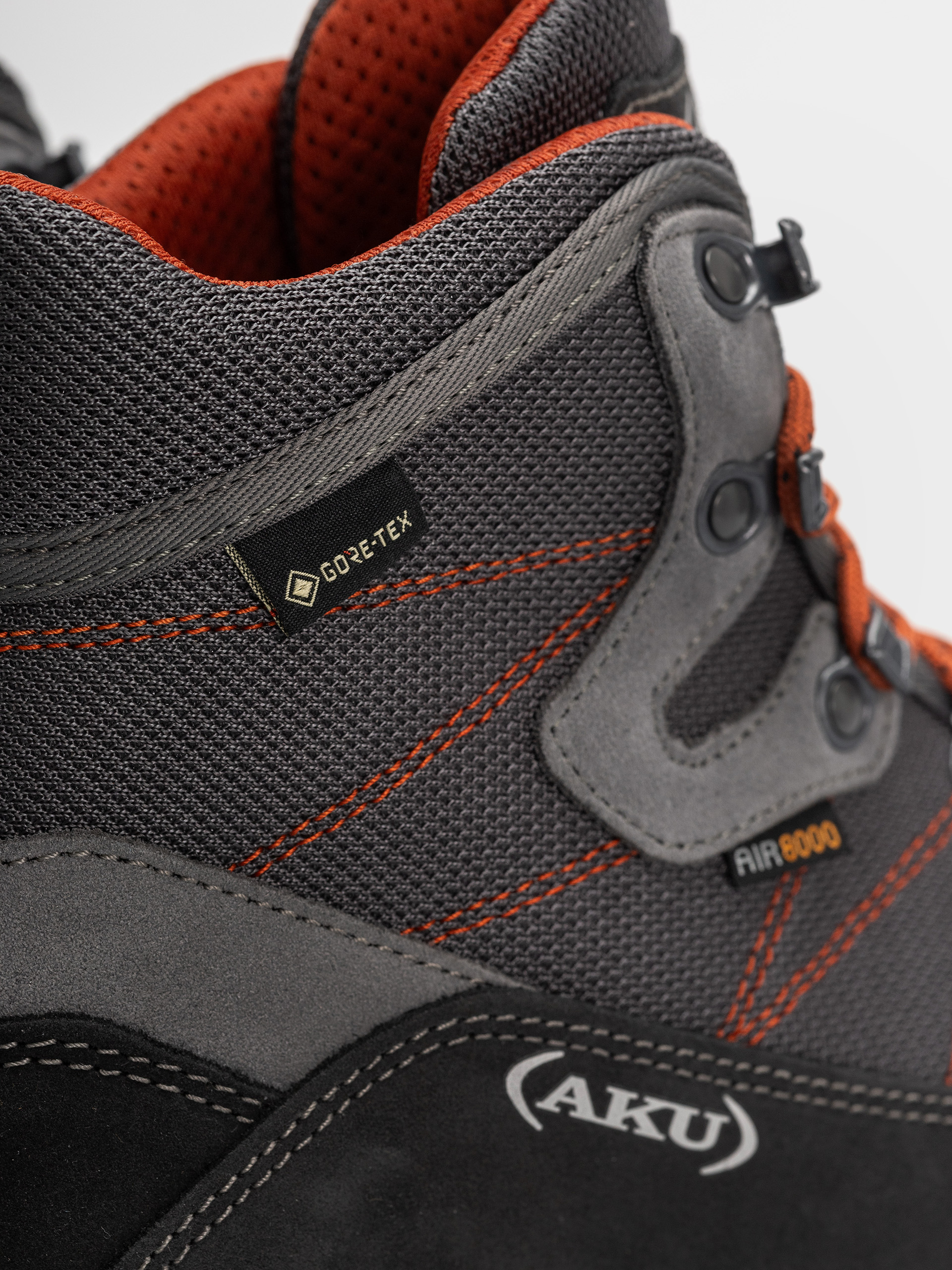 AKU Trekker Lite III GTX Cipők (anthracite/rust)