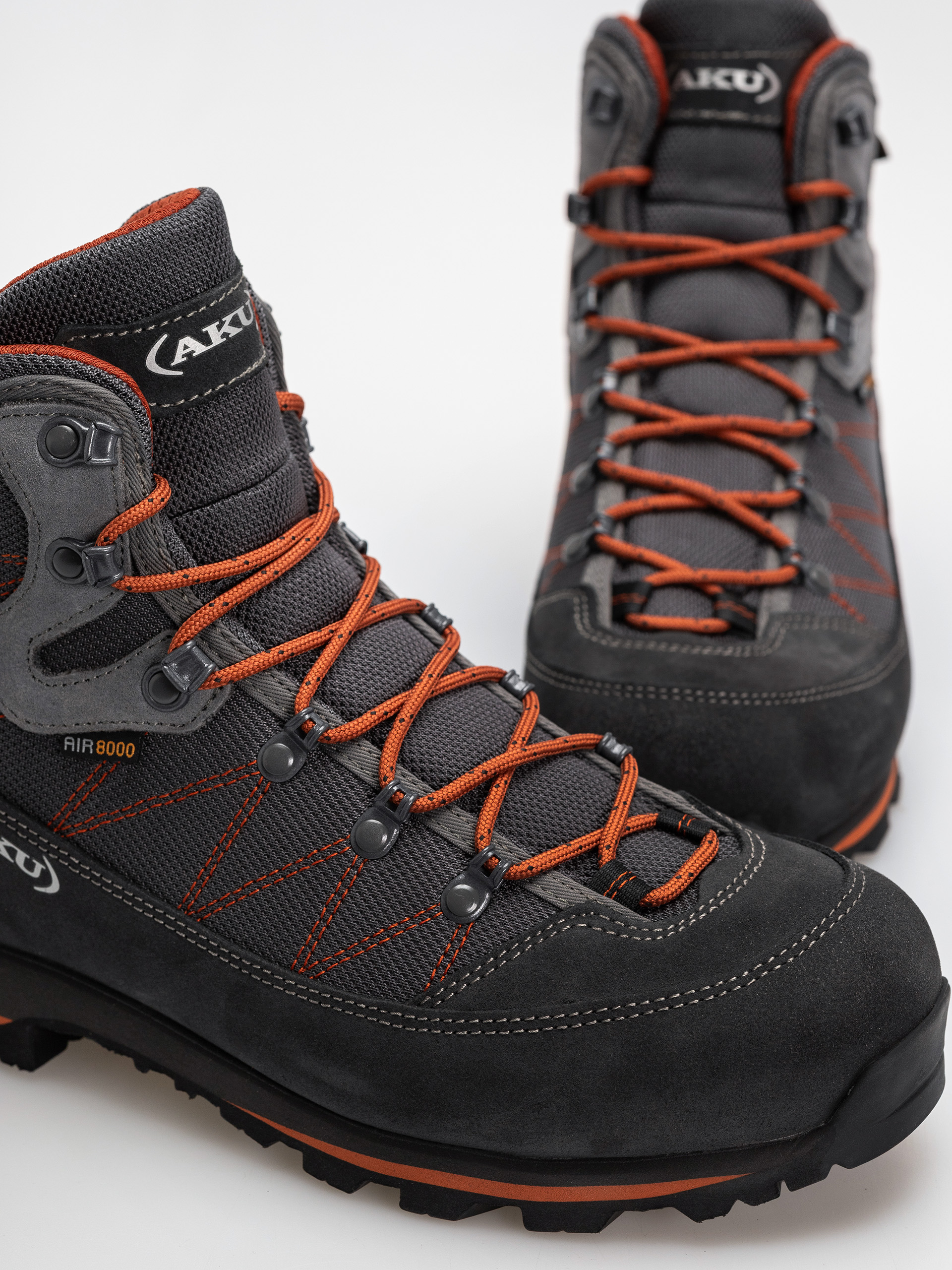 AKU Trekker Lite III GTX Cipők (anthracite/rust)