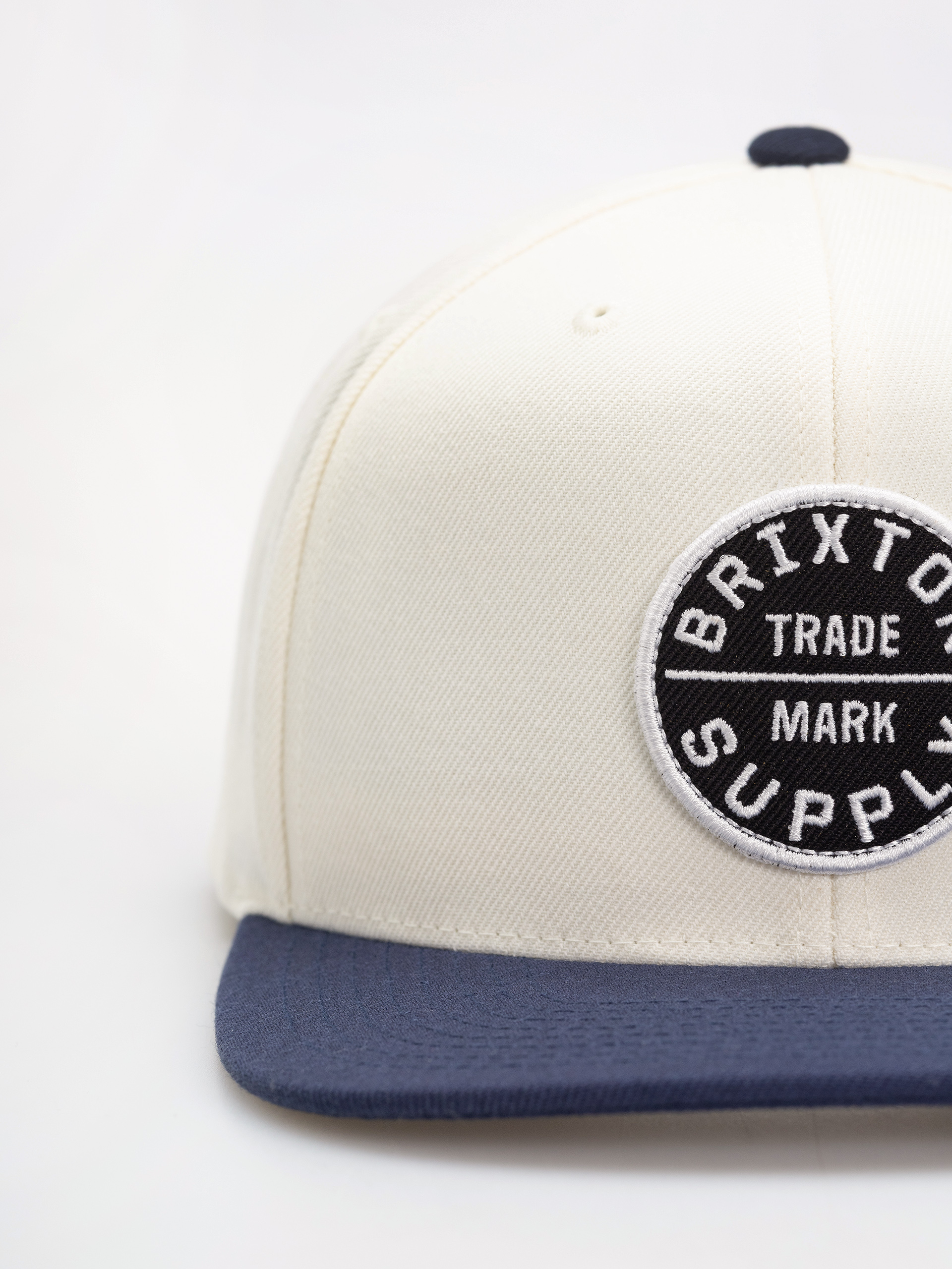 Brixton Oath Iii Snapback Baseball sapka (off white/midnight blue)