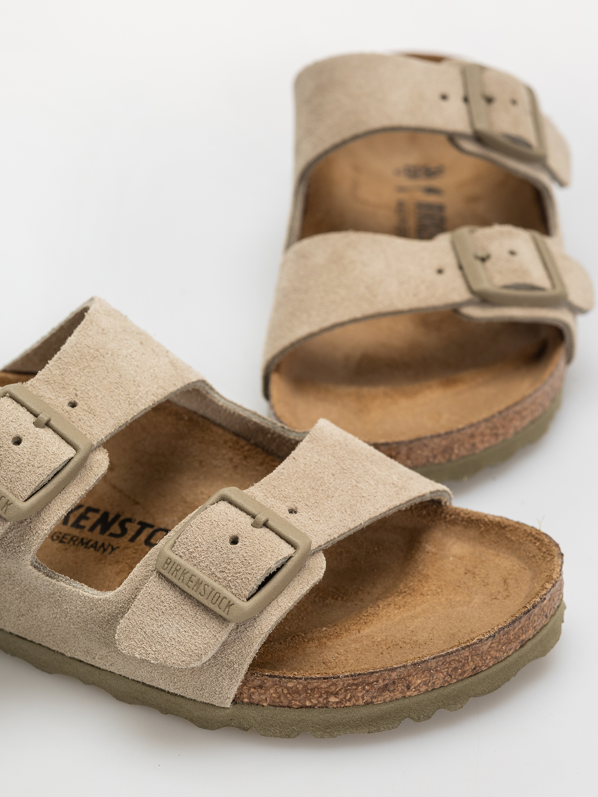 Birkenstock Arizona Suede Leather Narrow Flip-flop papucsok (faded khaki)