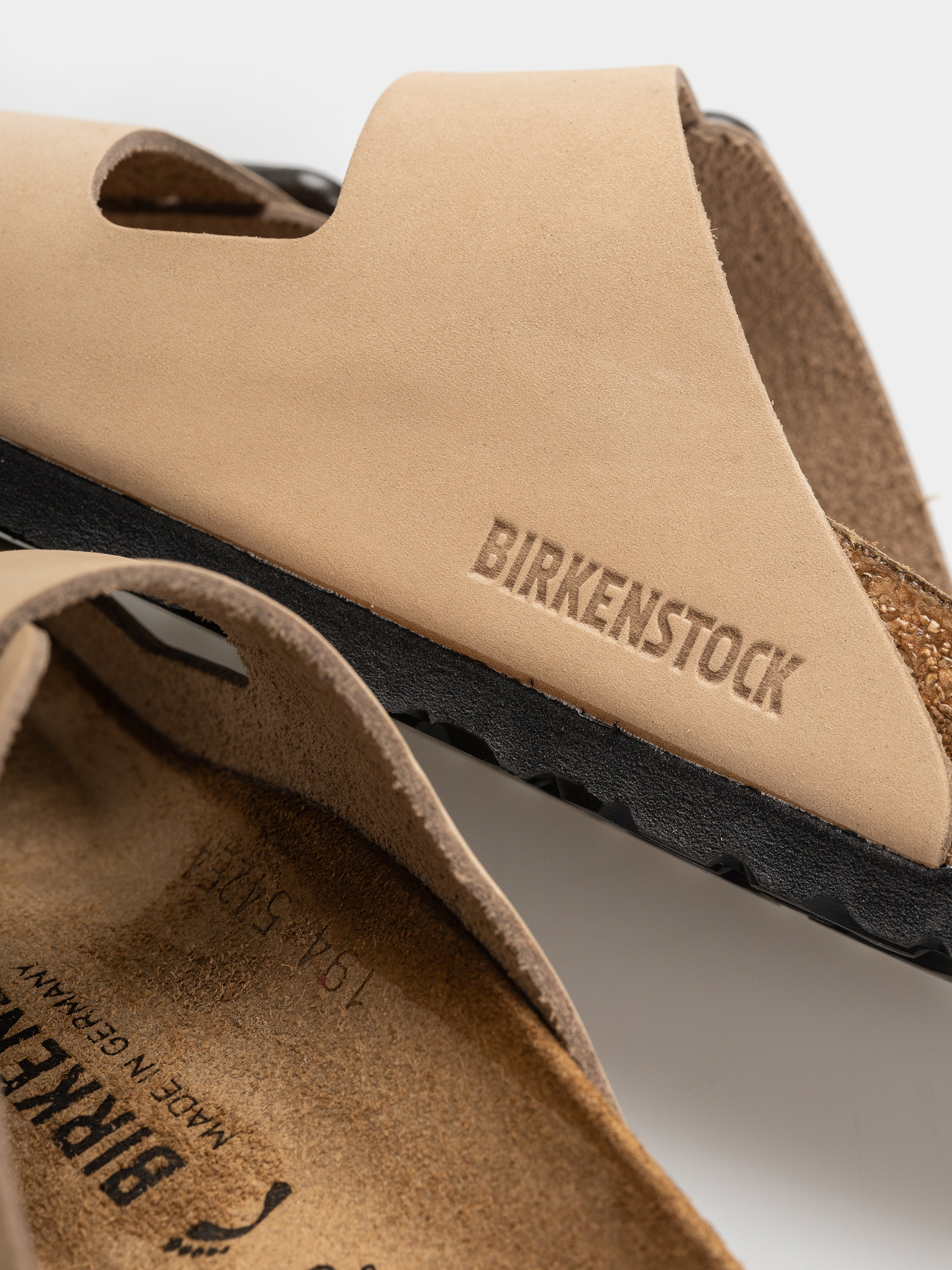 Birkenstock Arizona Wire Buckle Nubuck Leather Narrow Flip-flop papucsok (sandcastle)