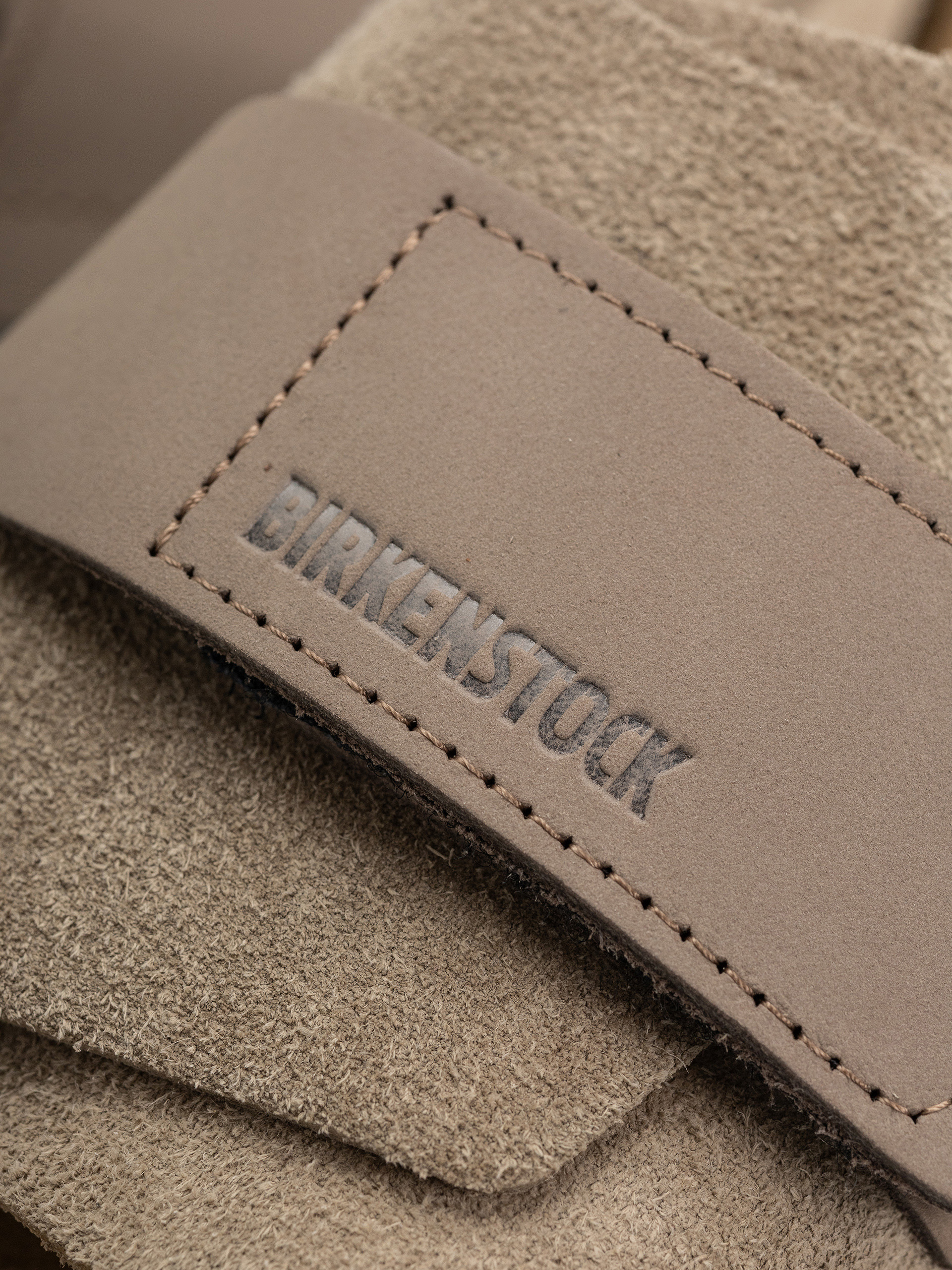 Birkenstock Kyoto Nubuck Suede Leather Regular Flip-flop papucsok (taupe)