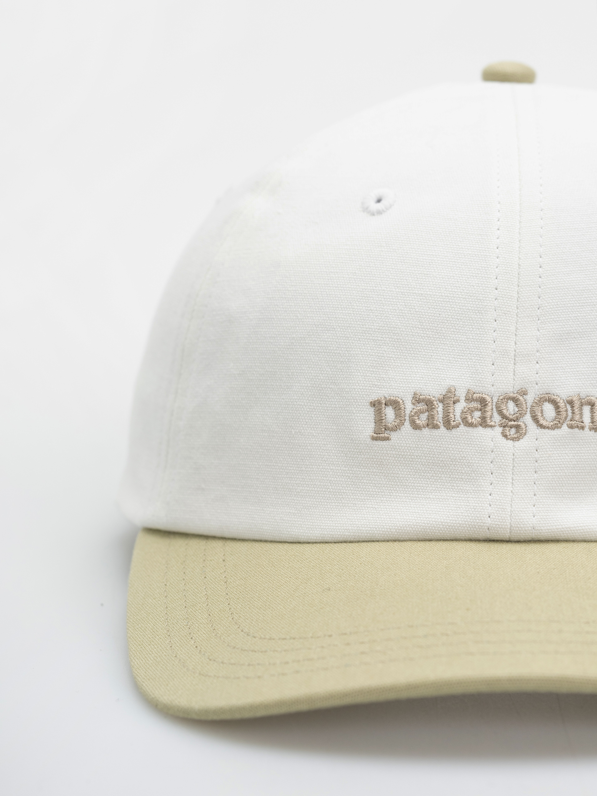 Patagonia Fitz Roy Icon Trad Baseball sapka (text logo/birch white w/gumtree green)