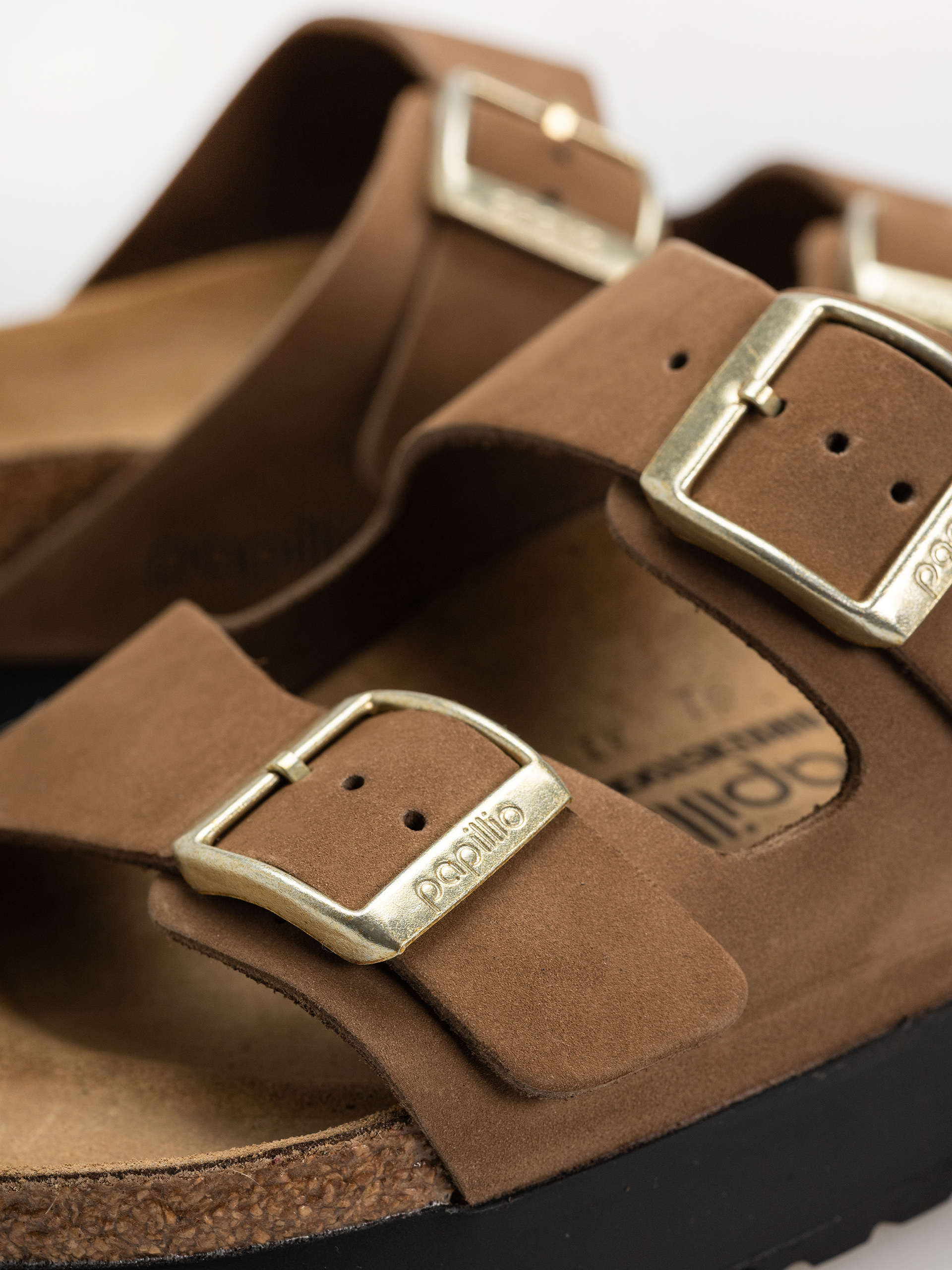 Birkenstock Arizona Flex Platform Nubuck Leather Narrow Wmn Flip-flop papucsok (dark tea)