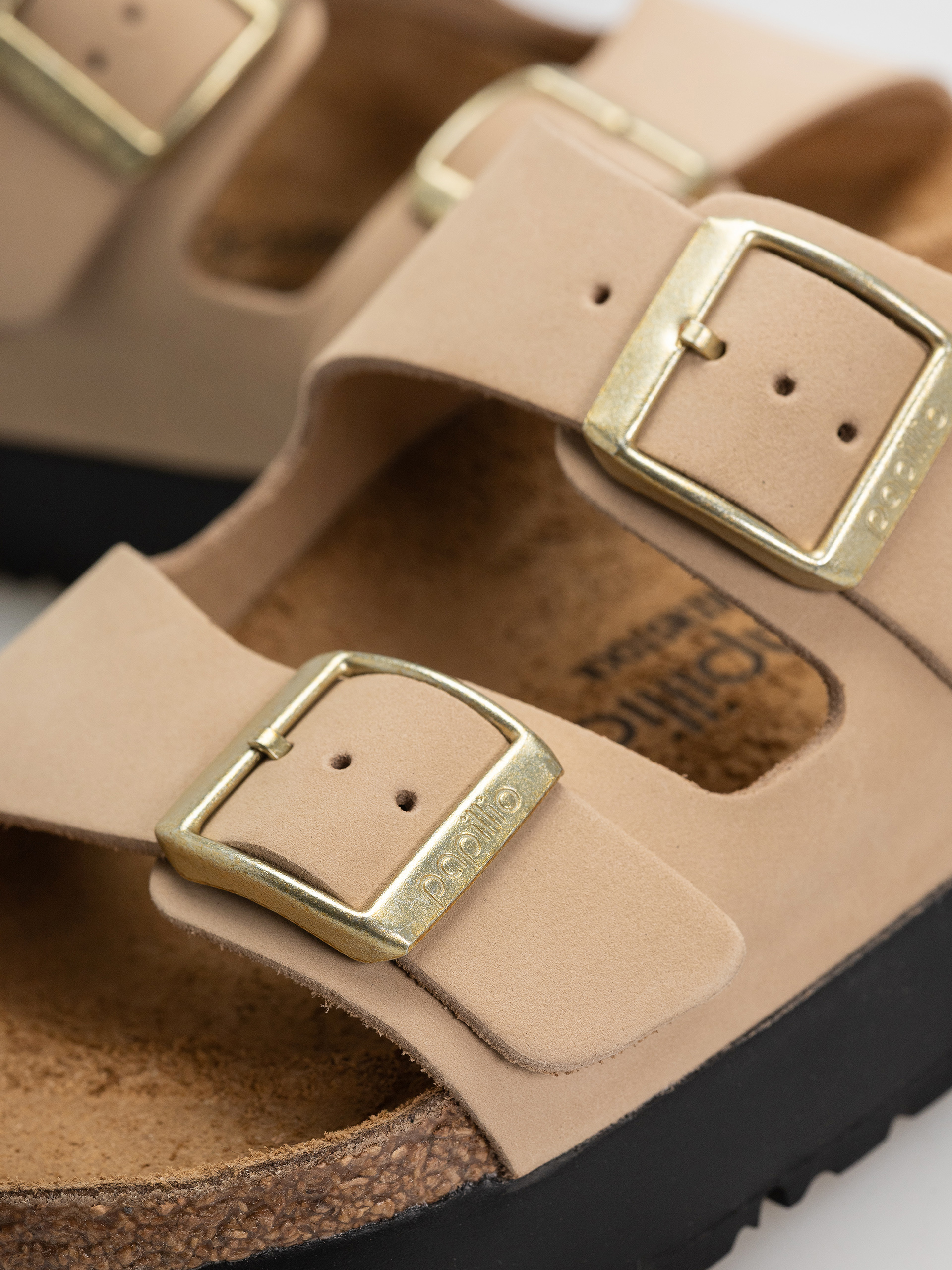 Birkenstock Arizona Flex Platform Nubuck Leather Narrow Wmn Flip-flop papucsok (sandcastle)