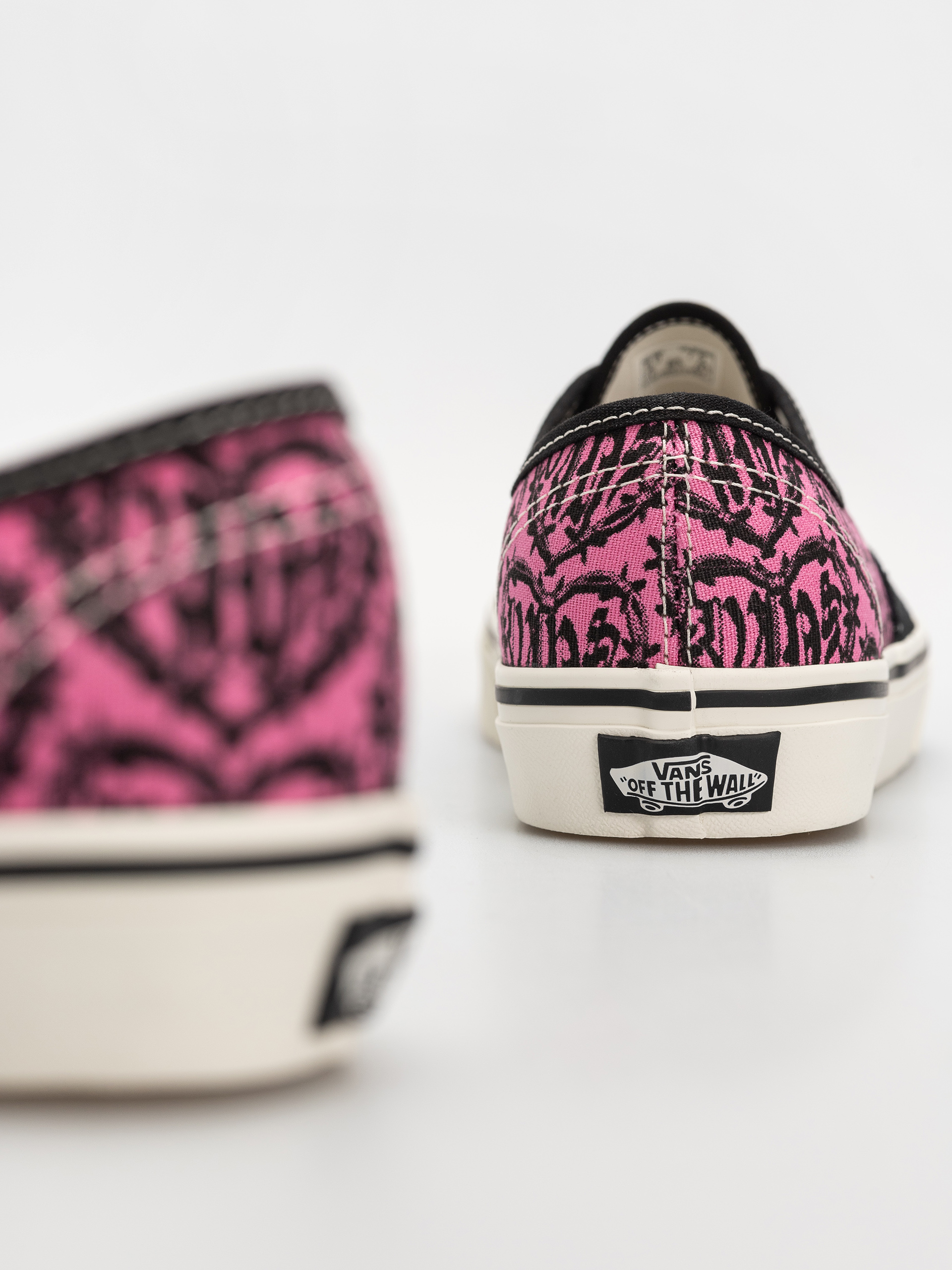 Vans Authentic Cipők (black/pink)