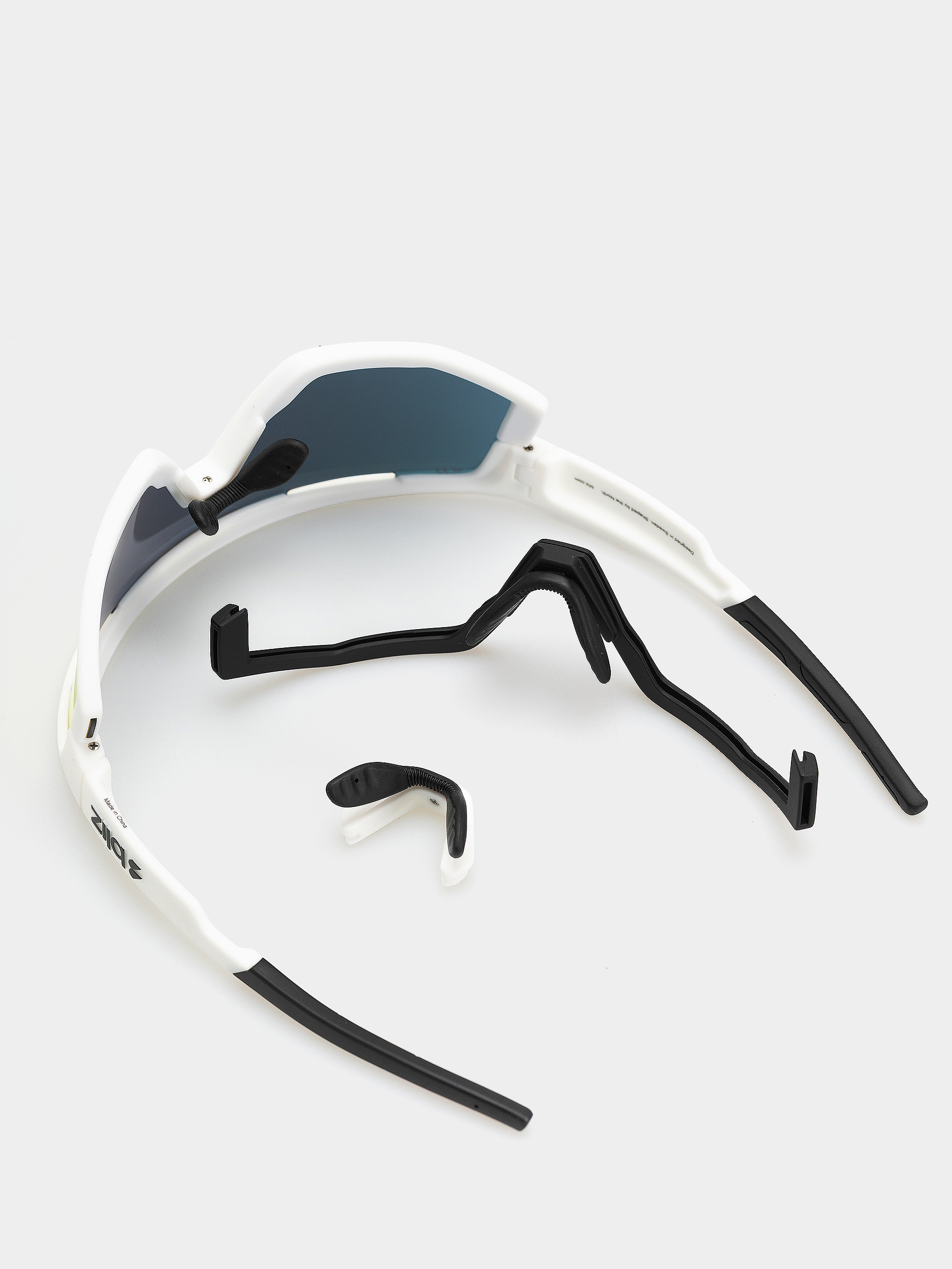 Bliz Fusion Napszemüvegek (matt white/matt white jawbone + spare jawbone in black/smoke w red multi)