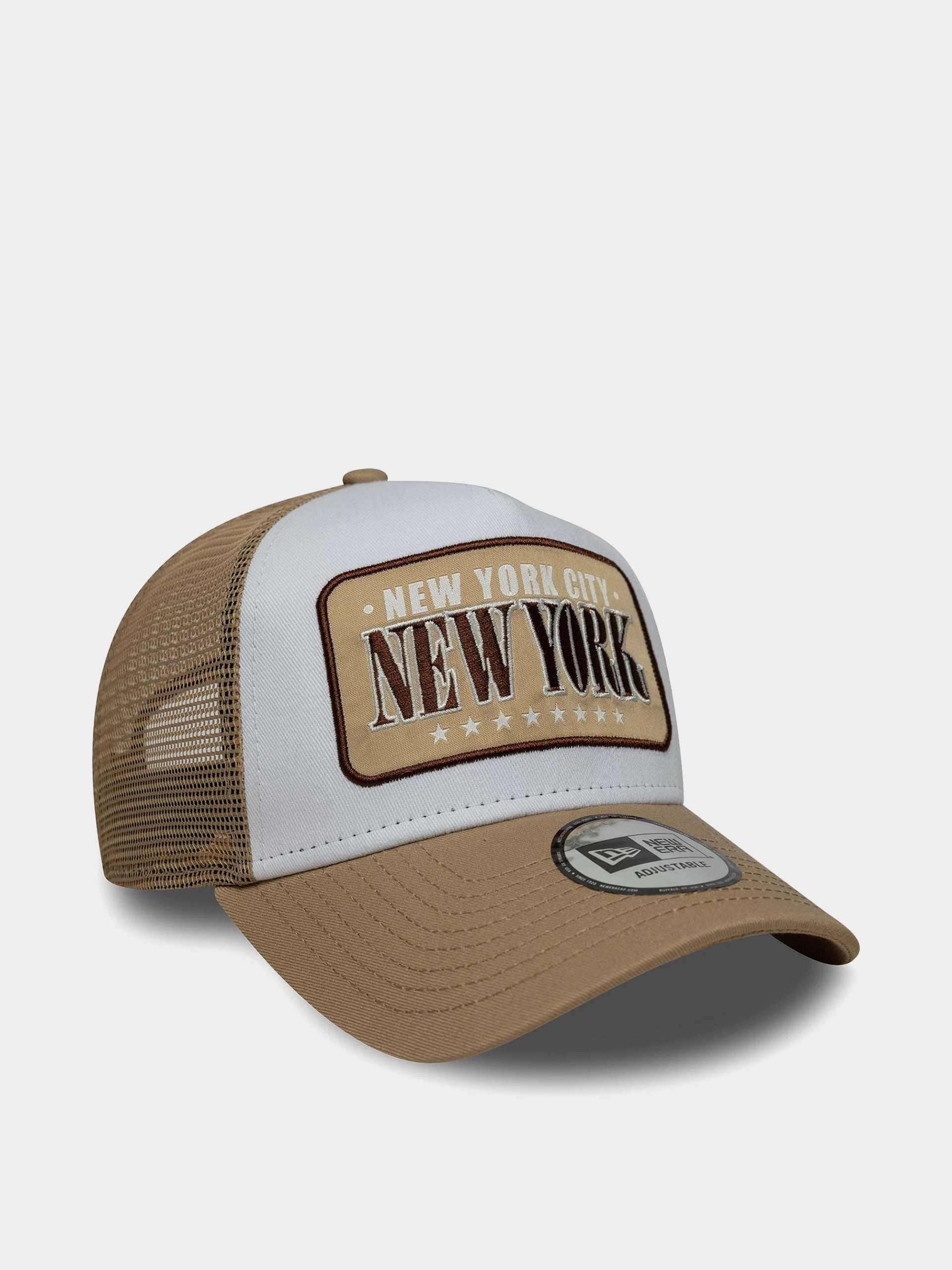 Baseball sapka New Era Location Patch Trucker (camel/white)