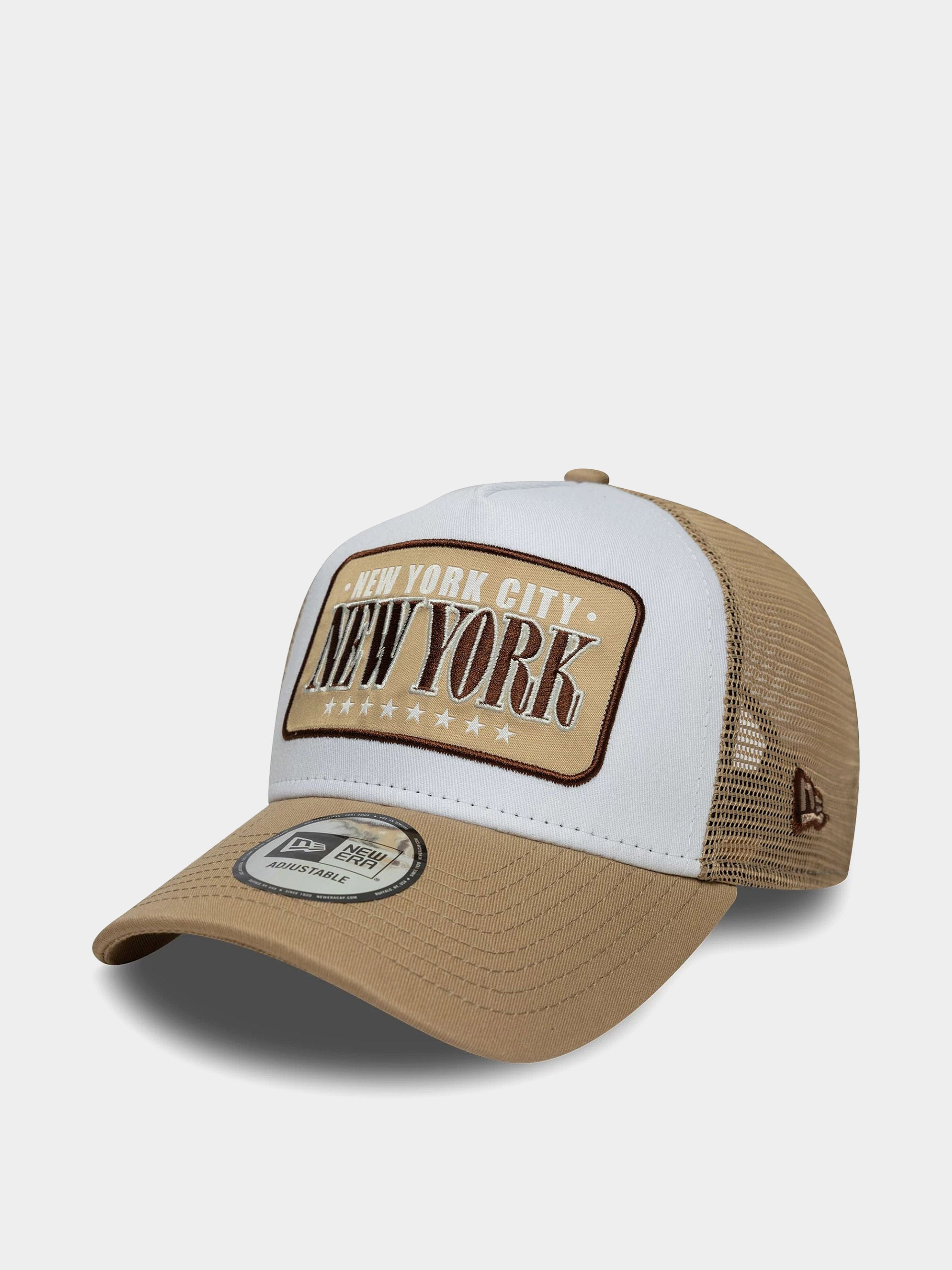 Baseball sapka New Era Location Patch Trucker (camel/white)