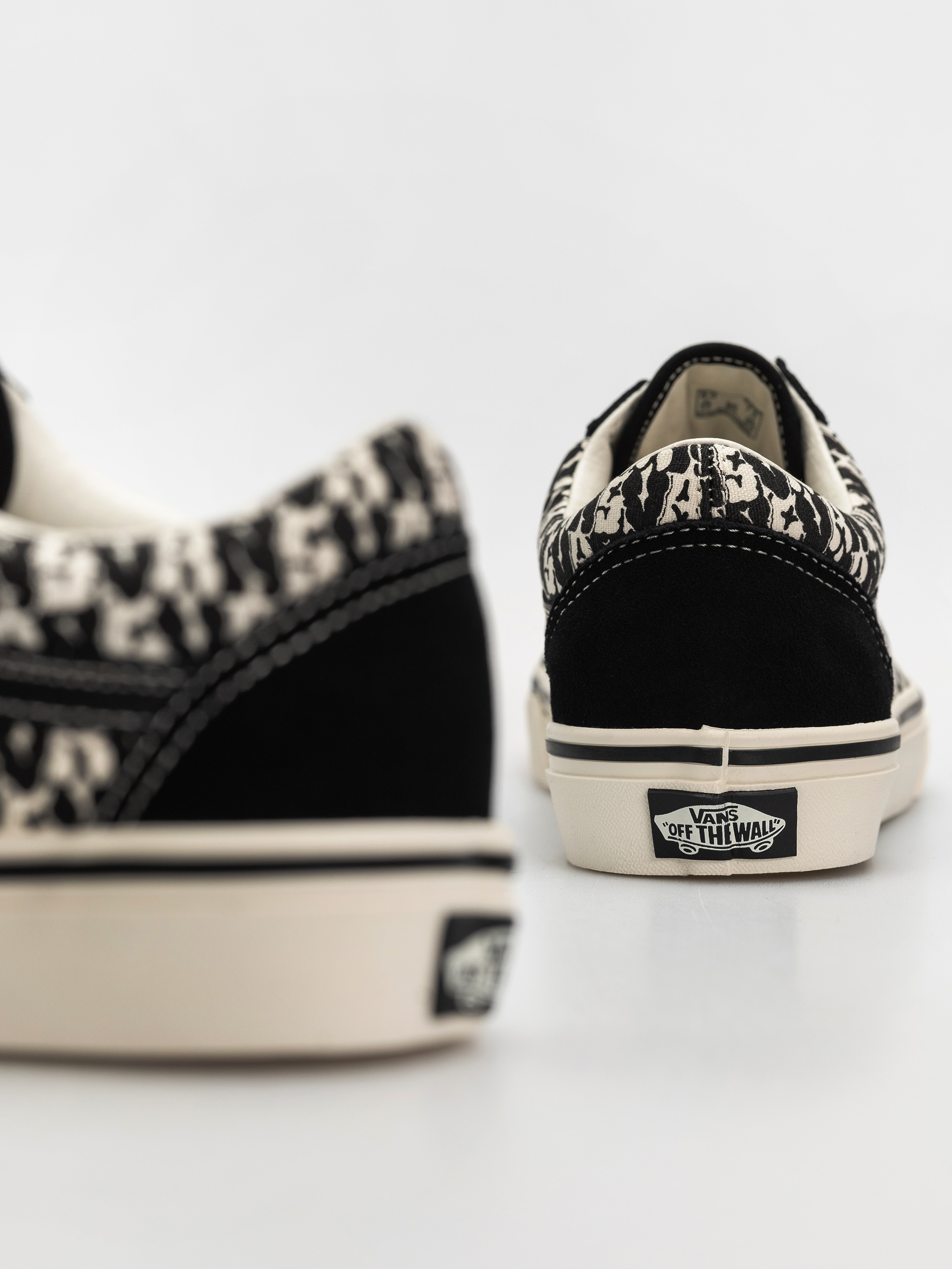 Vans Old Skool Cipők (black/marshmall)