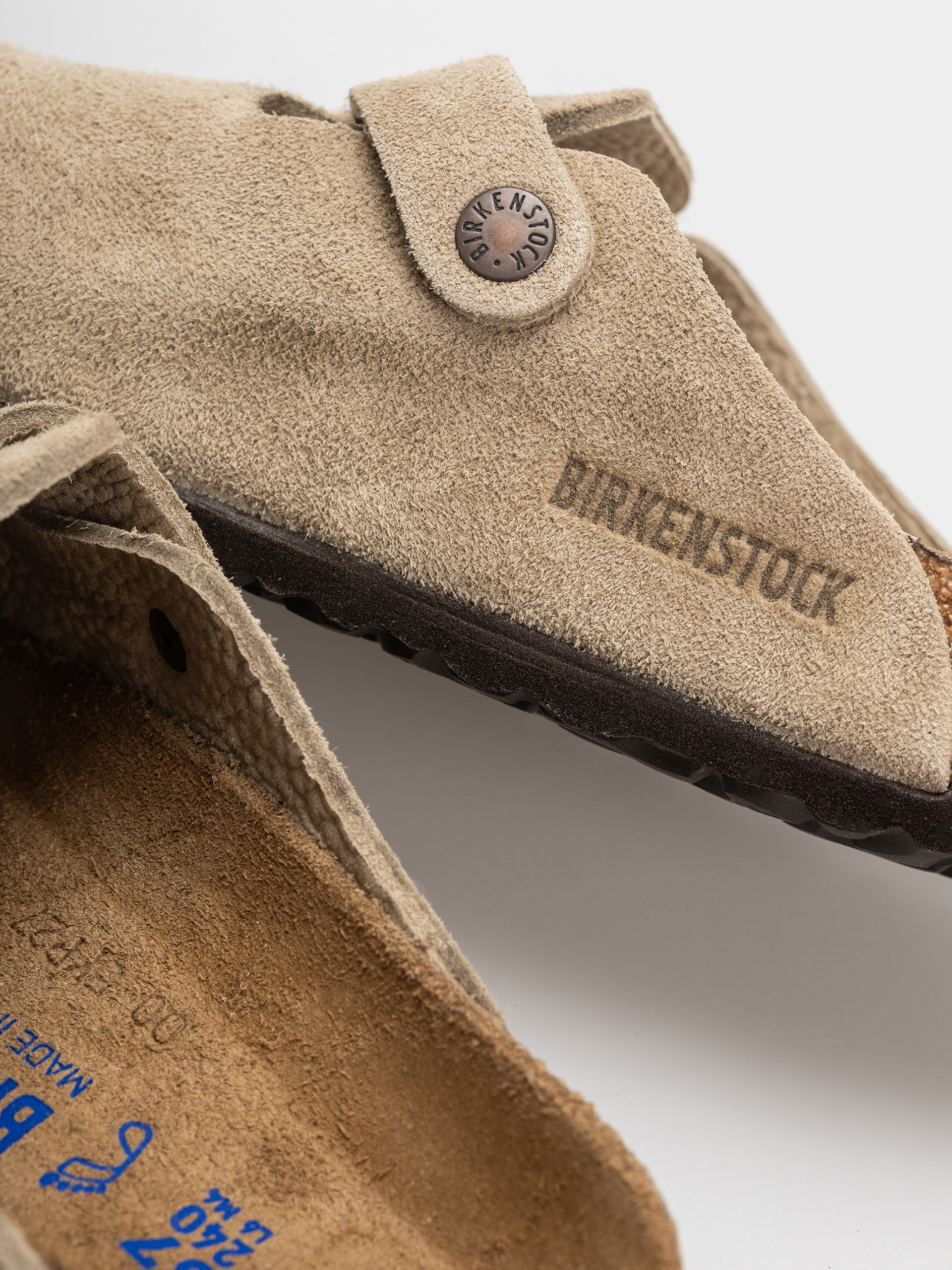 Flip-flop papucsok Birkenstock Boston Soft Footbed Suede Leather Regular (taupe)