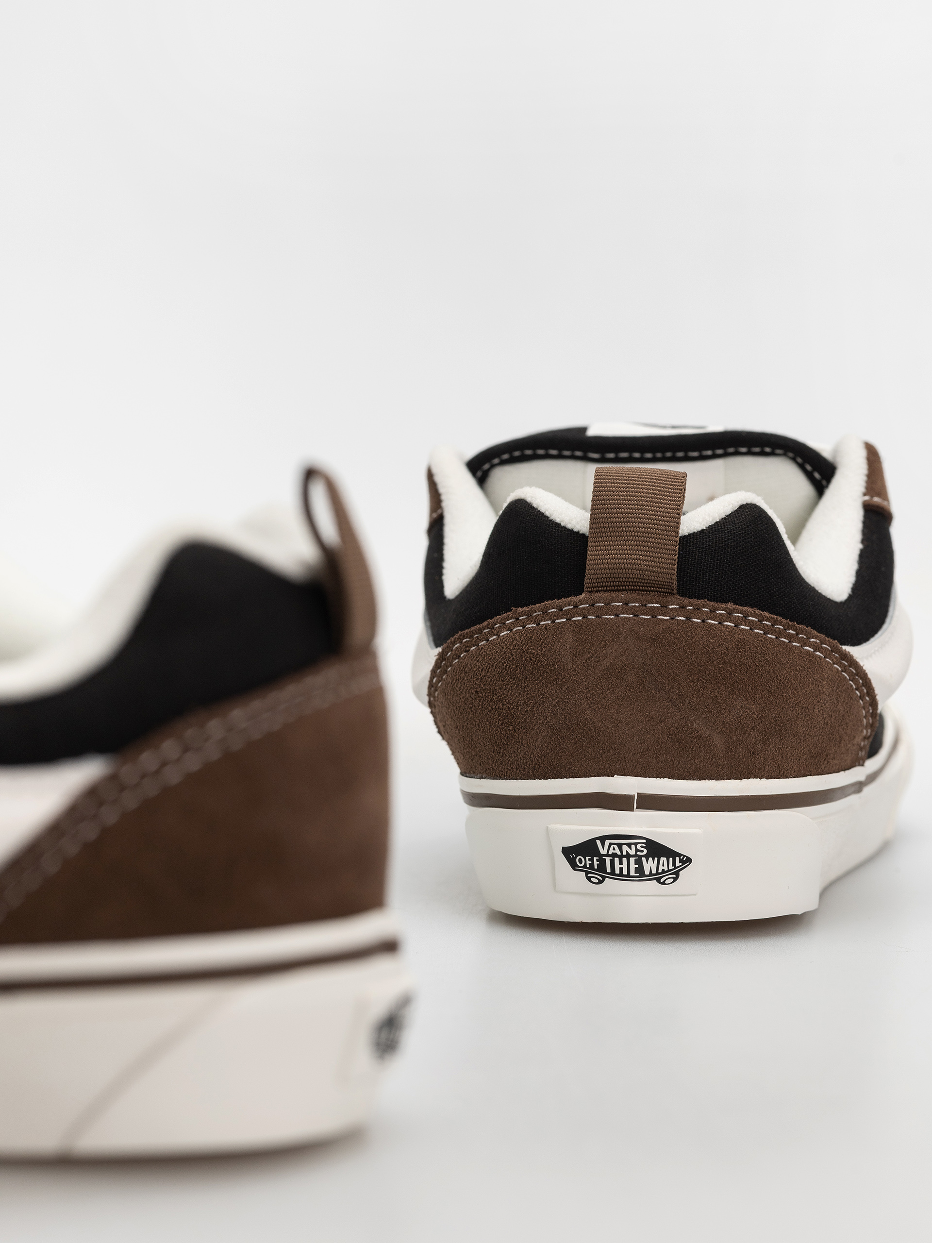 Vans Knu Skool Cipők (black/brown)