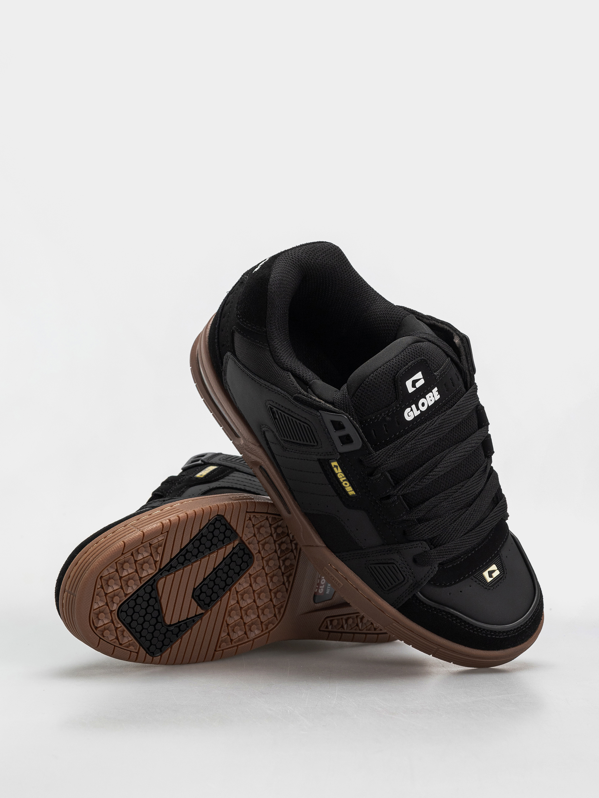 Cipők Globe Sabre (onyx/gum)