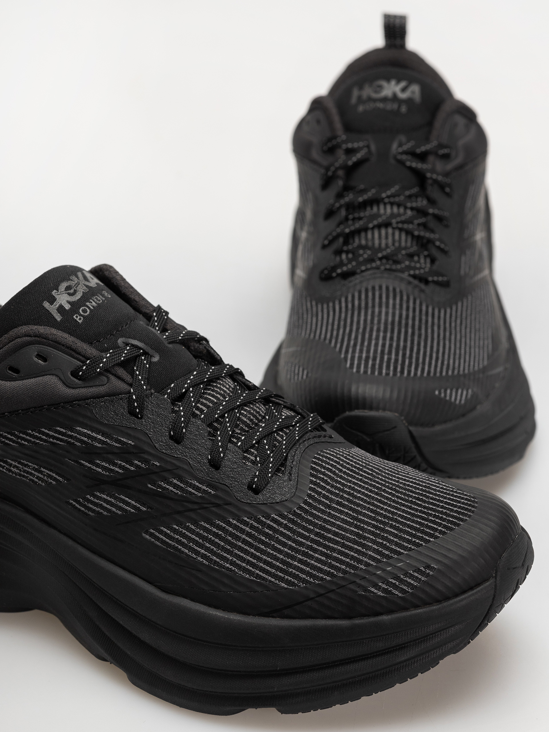 Cipők Hoka Bondi 8 TS Caged (black/black)