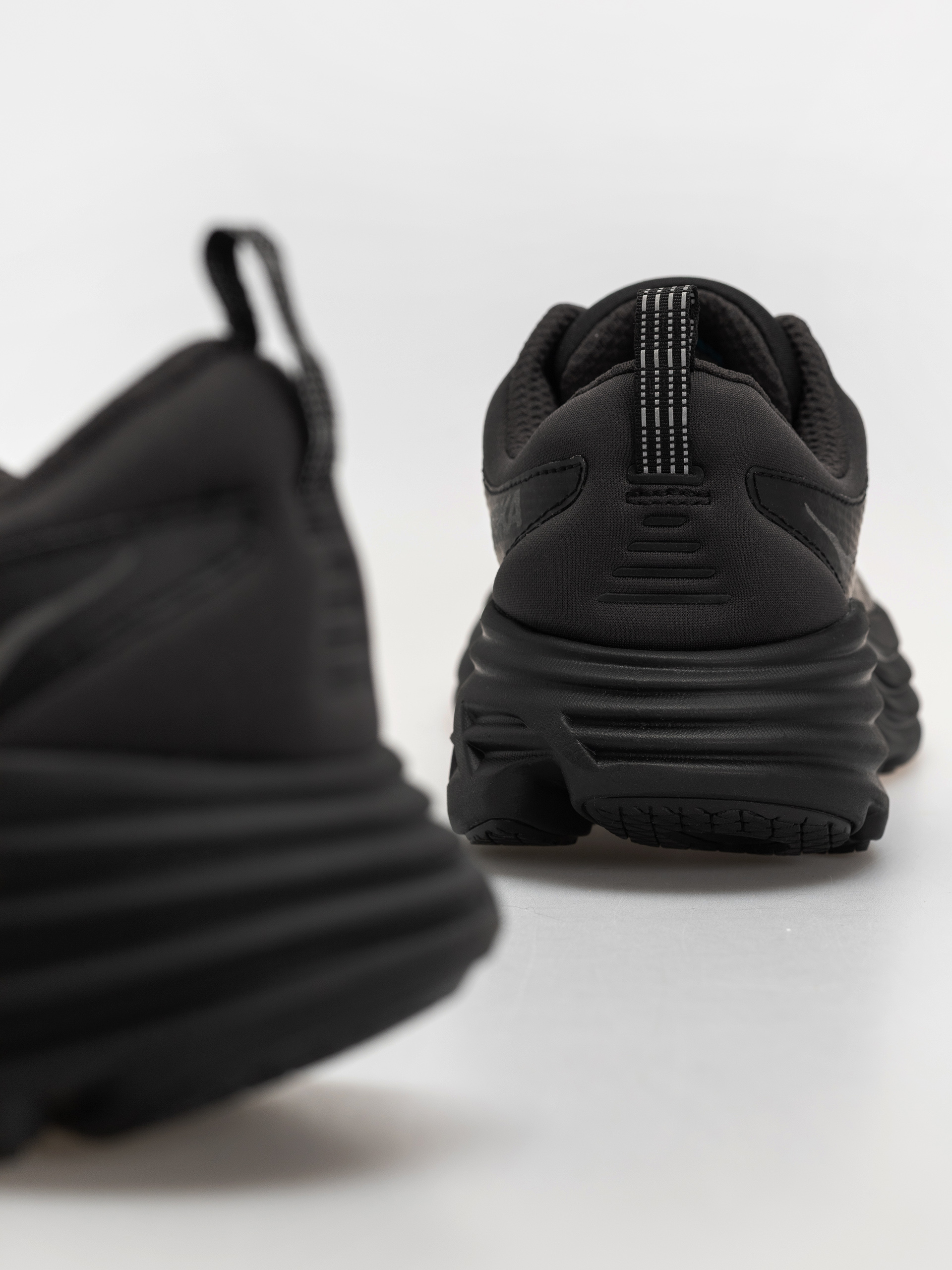 Cipők Hoka Bondi 8 TS Caged (black/black)