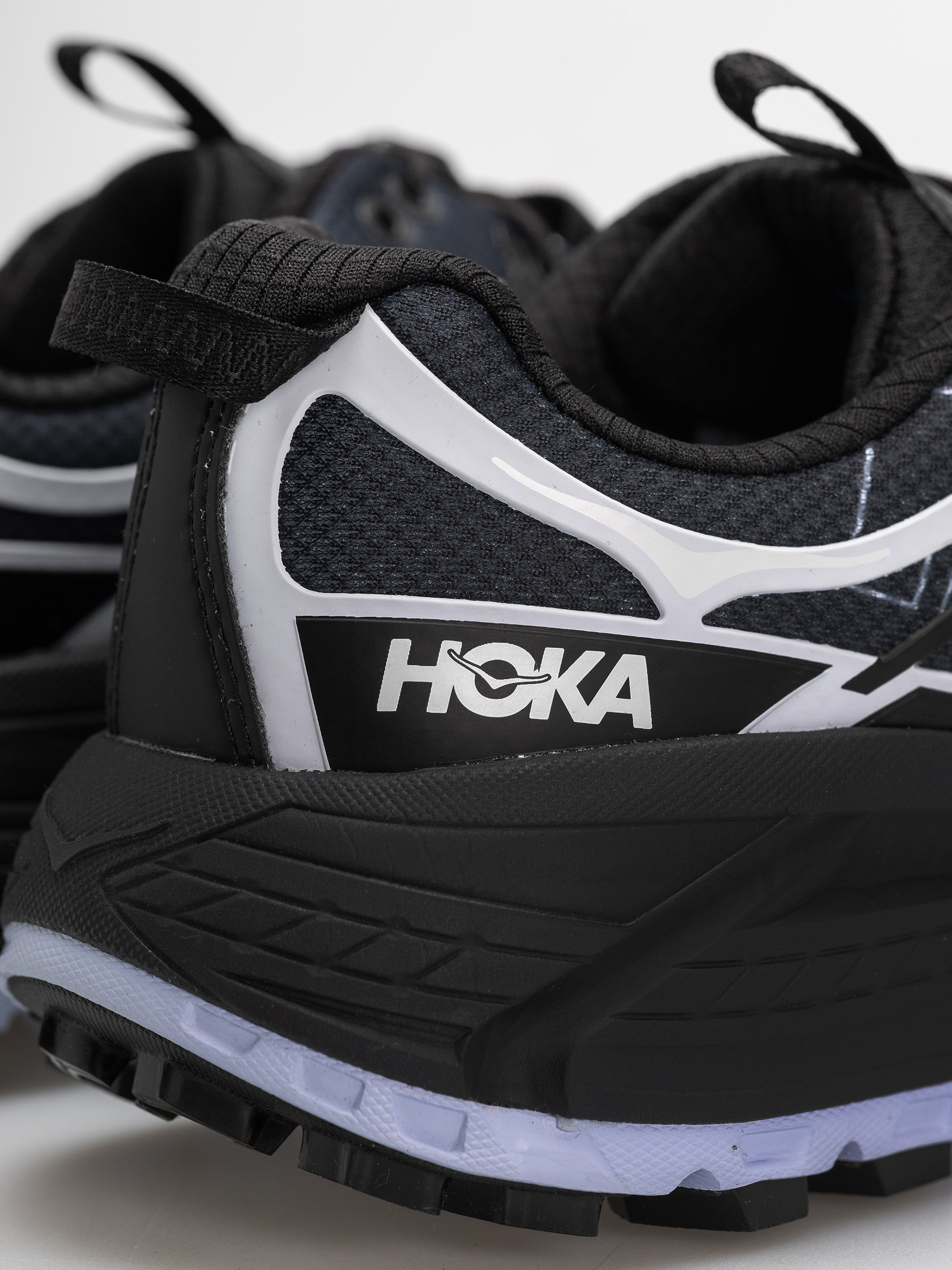 Cipők Hoka Mafate Three2 Wordmark (carbon black/ambient blue)