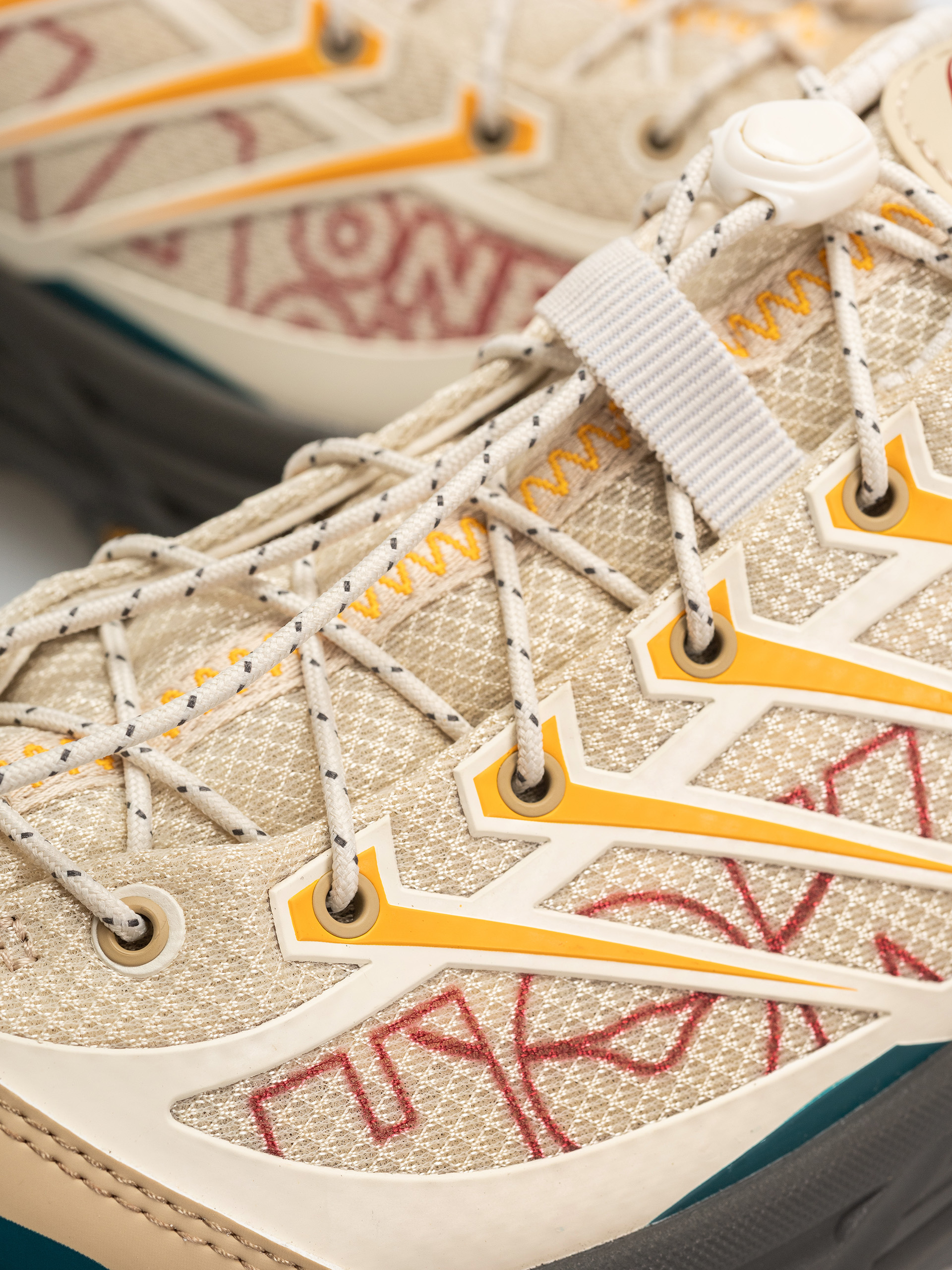 Cipők Hoka Mafate Three2 Wordmark (cream/khaki)