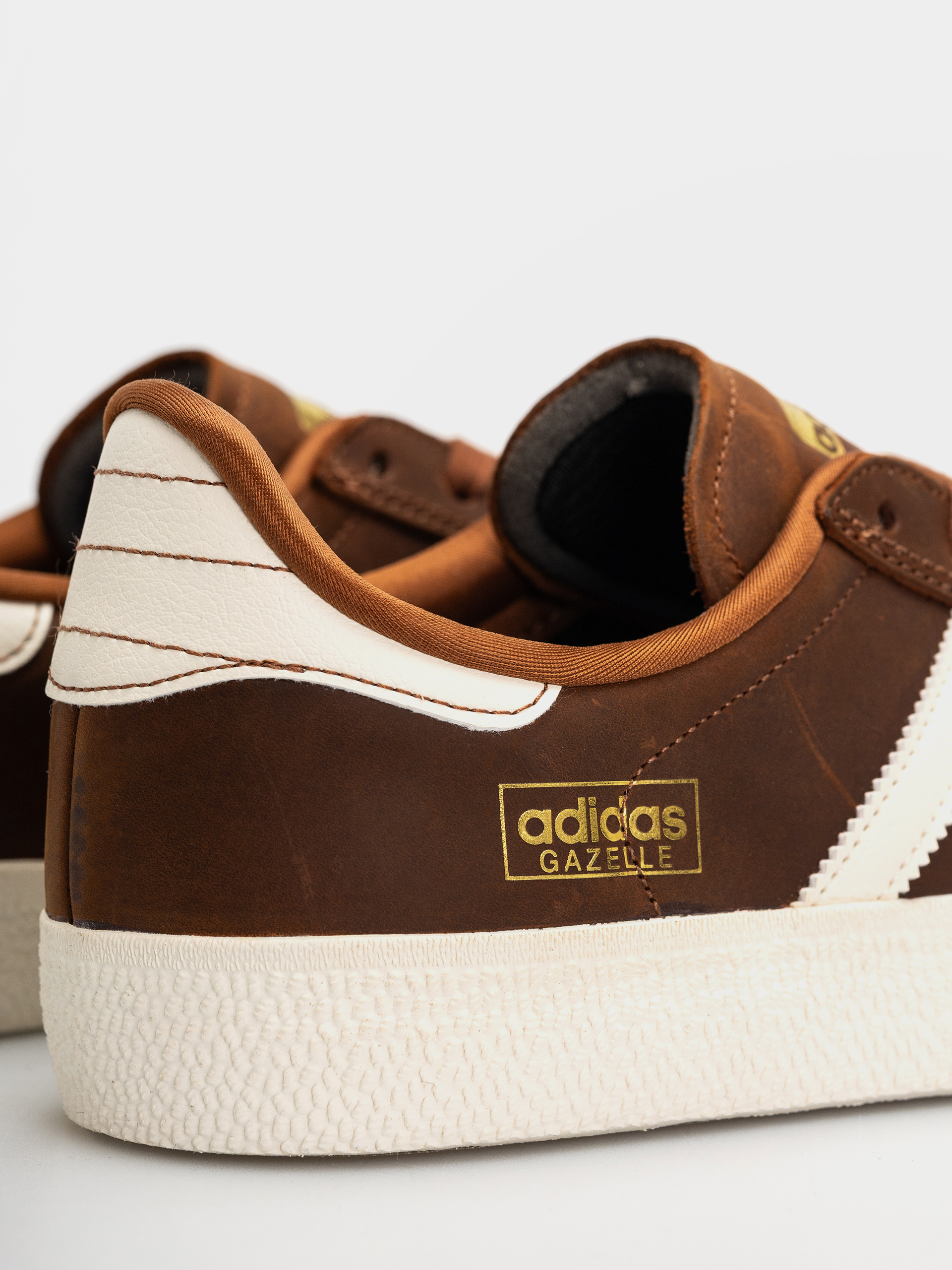 Cipők adidas Gazelle Adv (cwhite/owhite)