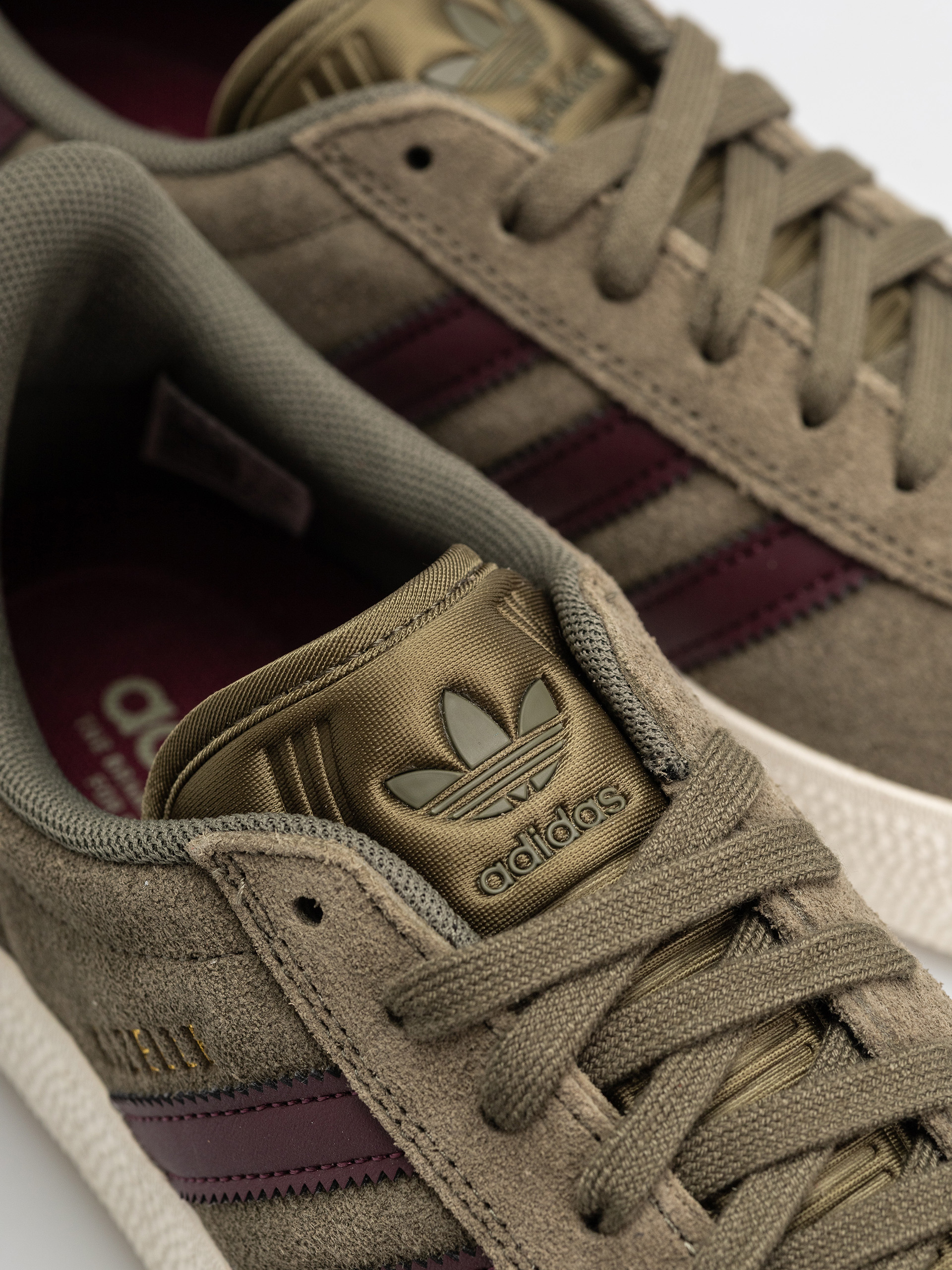 adidas Gazelle Adv Cipők (olistr/maroon/cwhite)