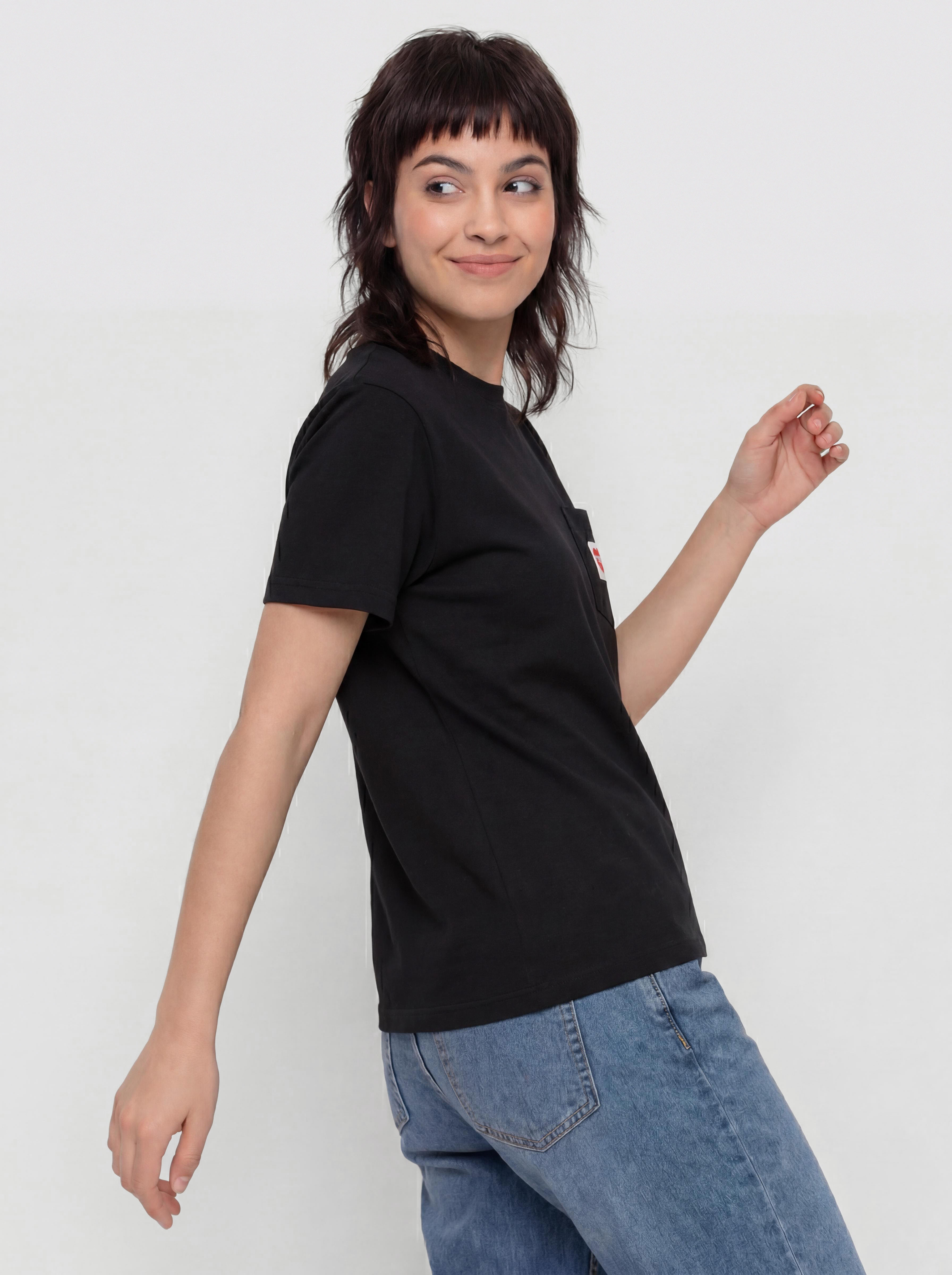 Carhartt WIP Pocket Heart Wmn Póló (black/red)