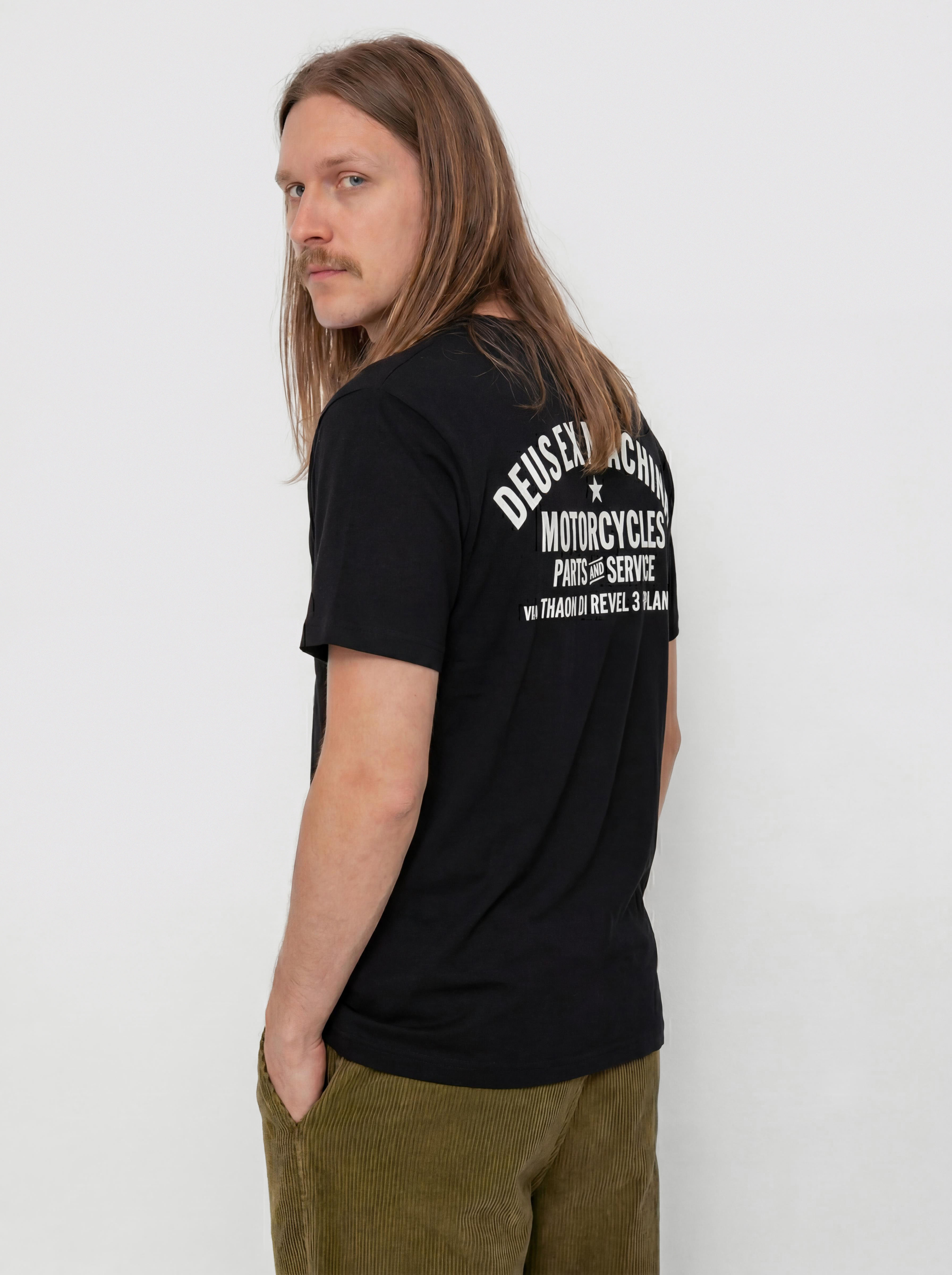 Deus Ex Machina Milano Address Póló (black)