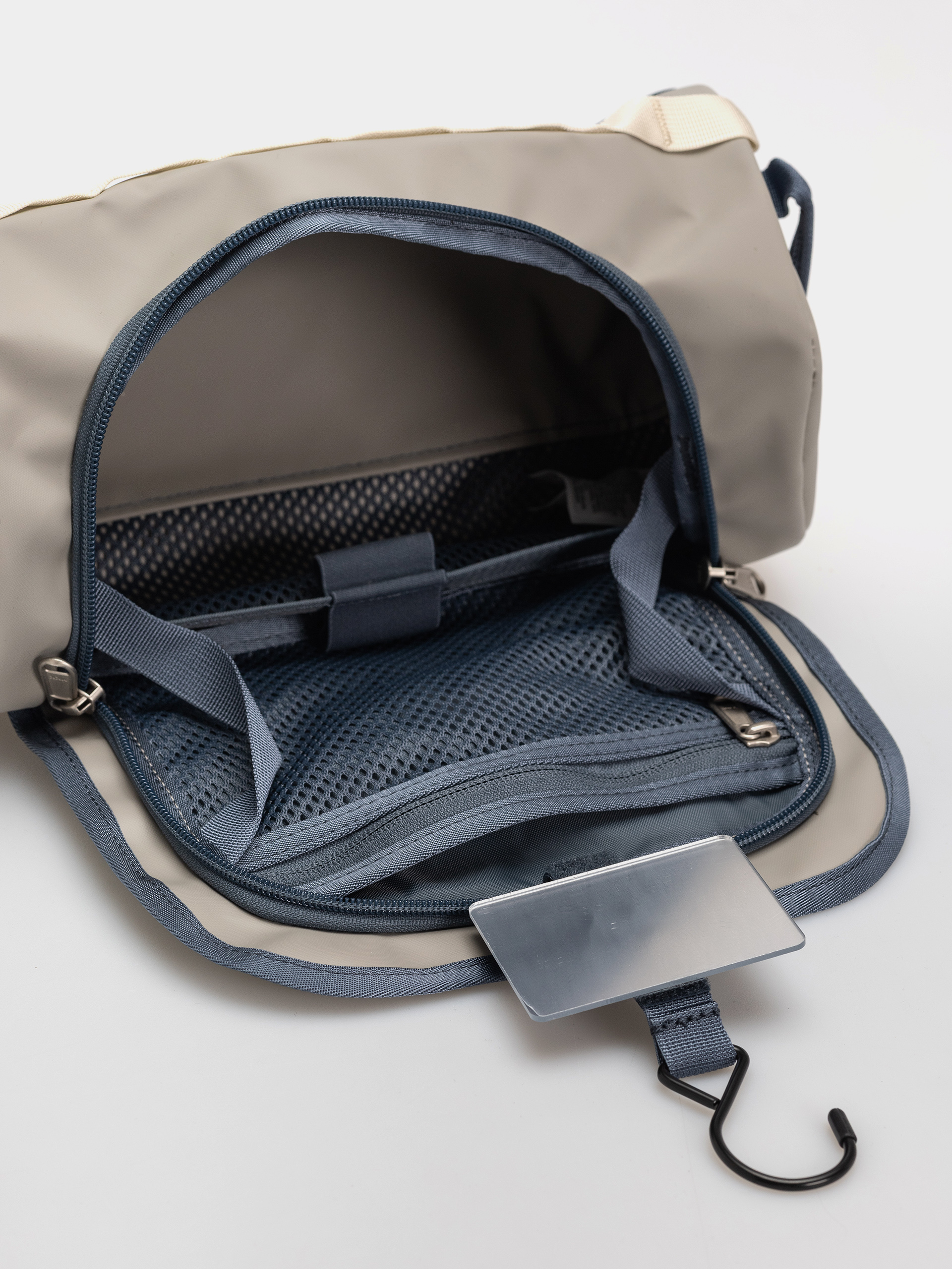 The North Face Bc Travel Canister L Kozmetikai táska (stone slab/gran)