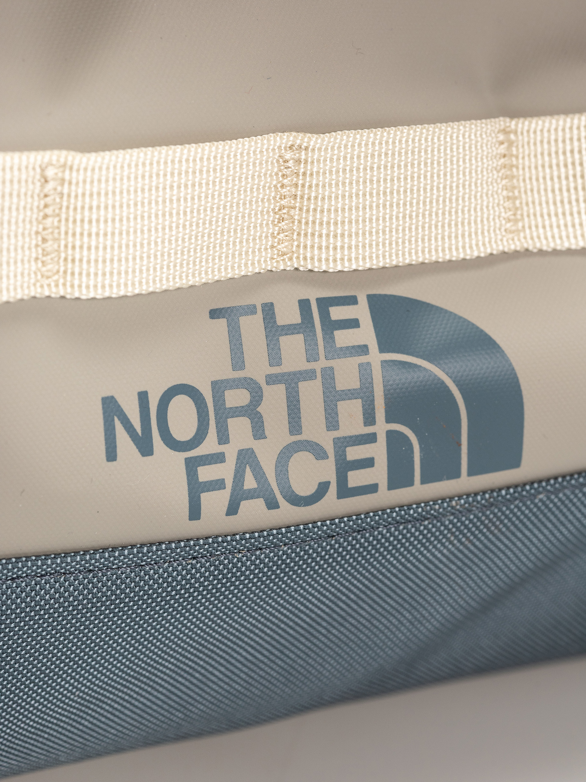 The North Face Bc Travel Canister L Kozmetikai táska (stone slab/gran)