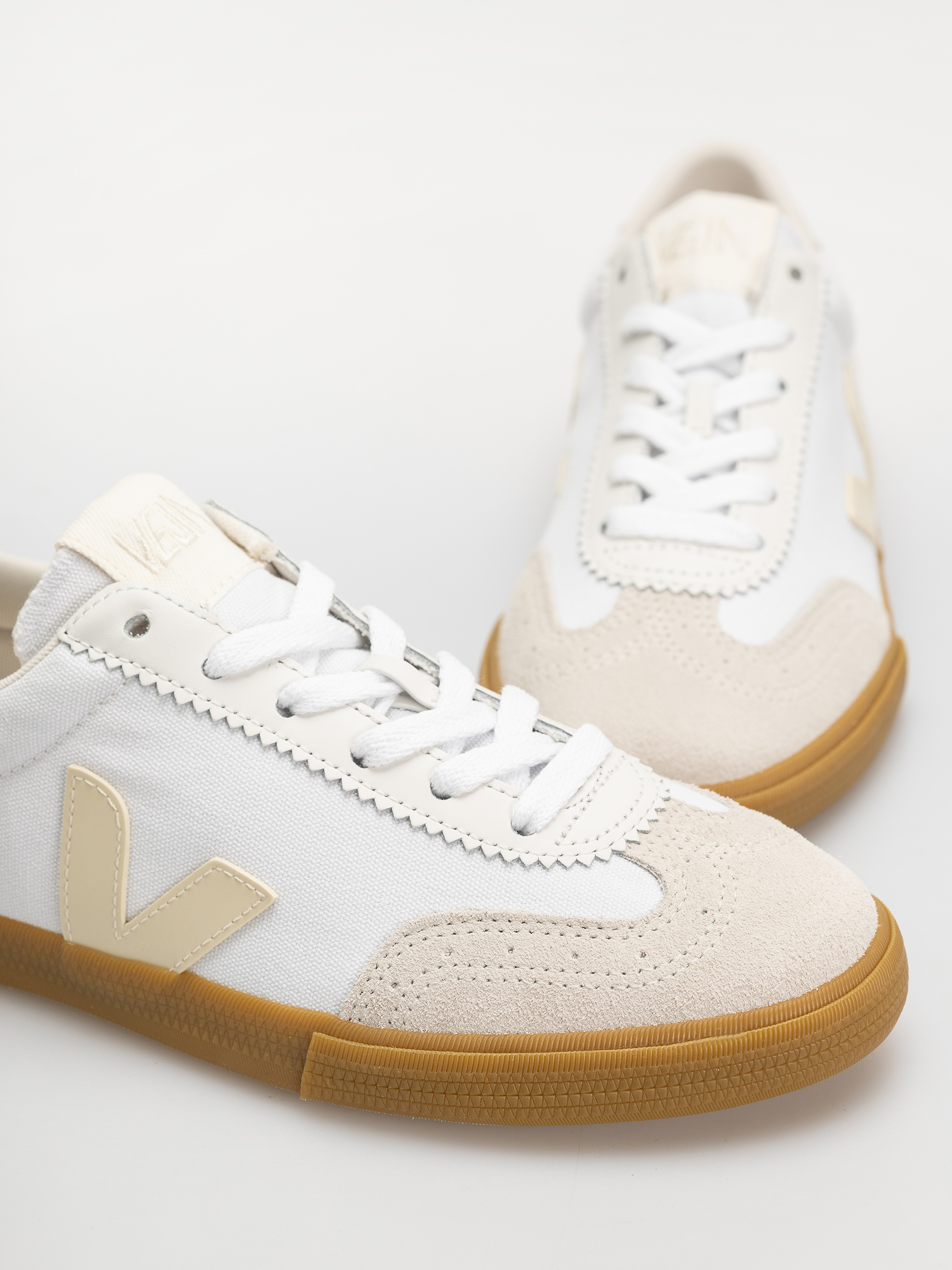 Veja Volley Wmn Cipők (white pierre natural)