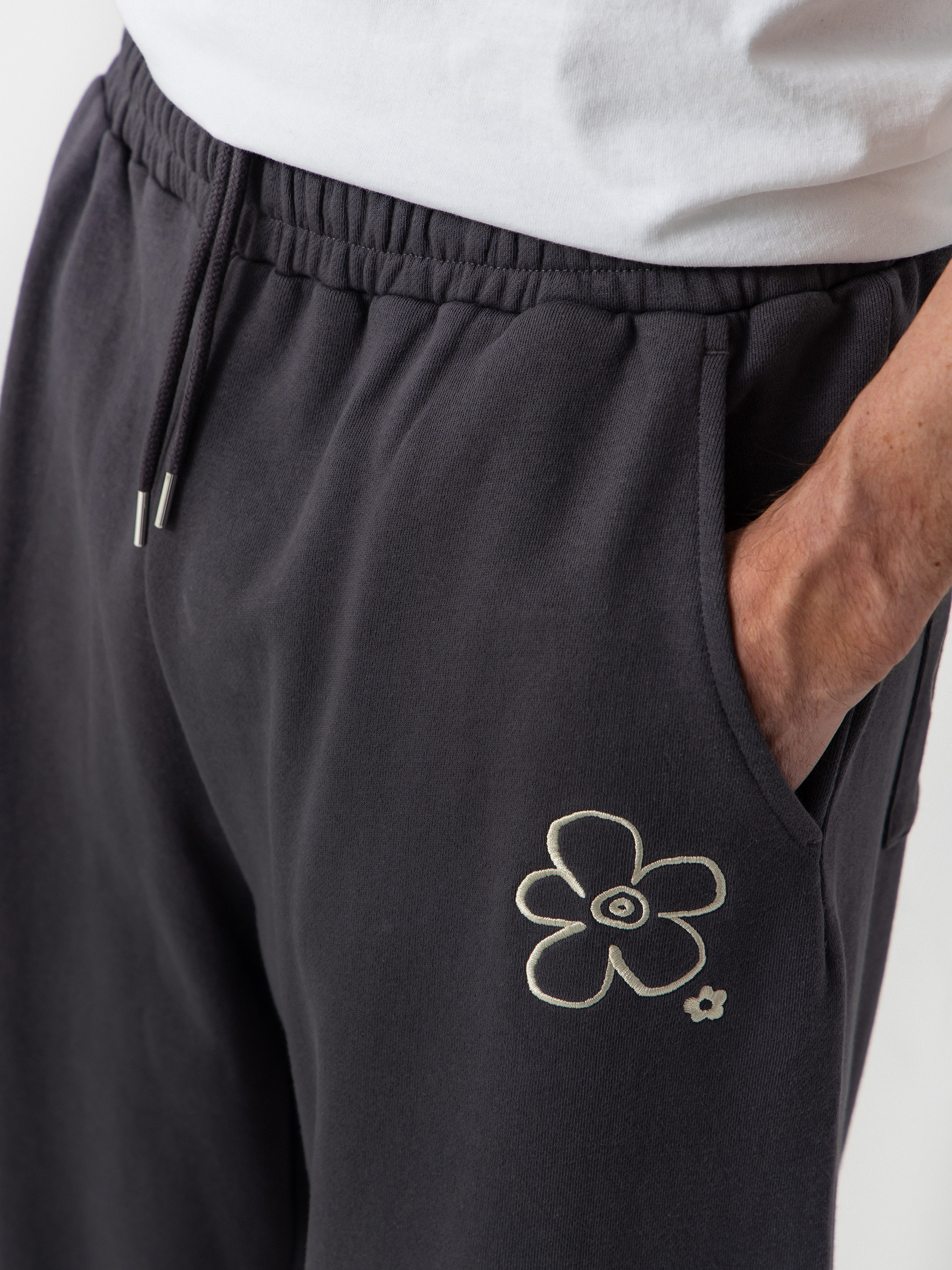 RipNDip Blonded Straight Leg Kisnadrág (charcoal)